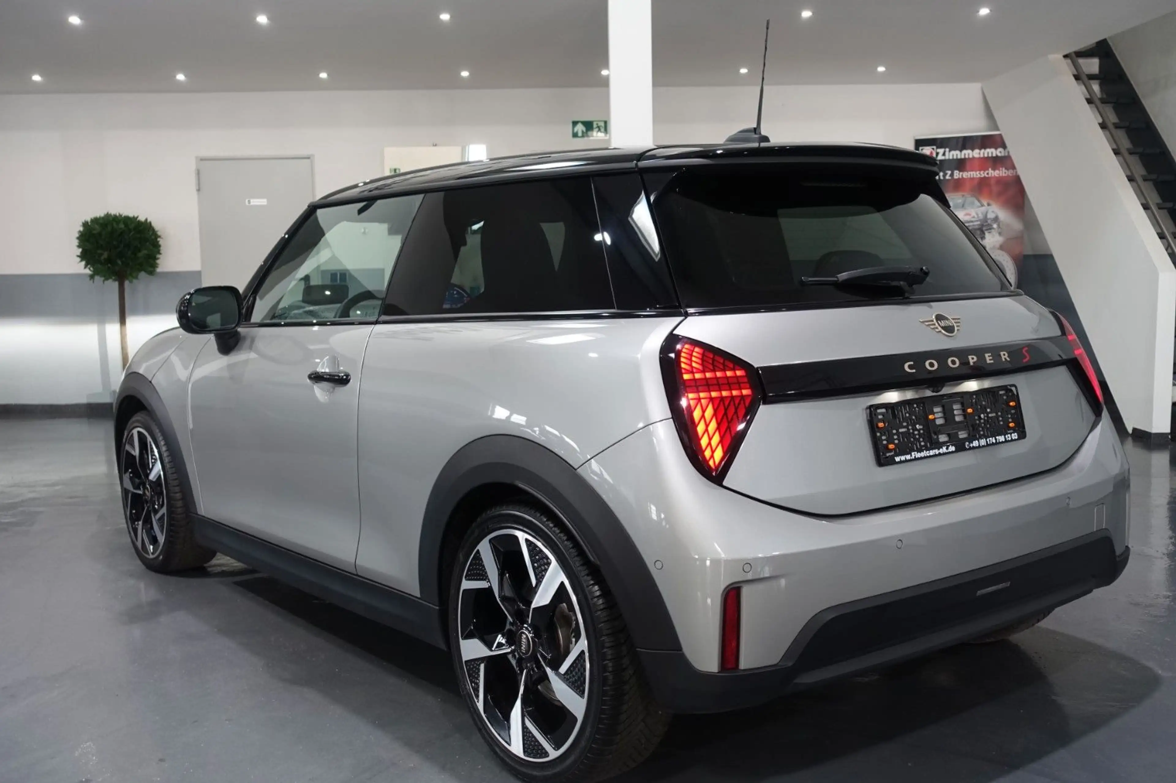 MINI Cooper S Favoured Trim | PANORAMA | LEDER | 18" — photo 7