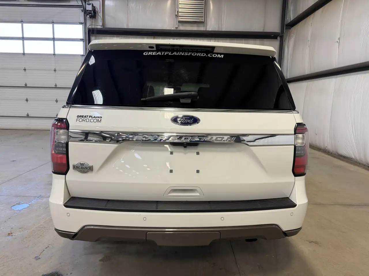 Ford Expedition снимка Ford Expedition