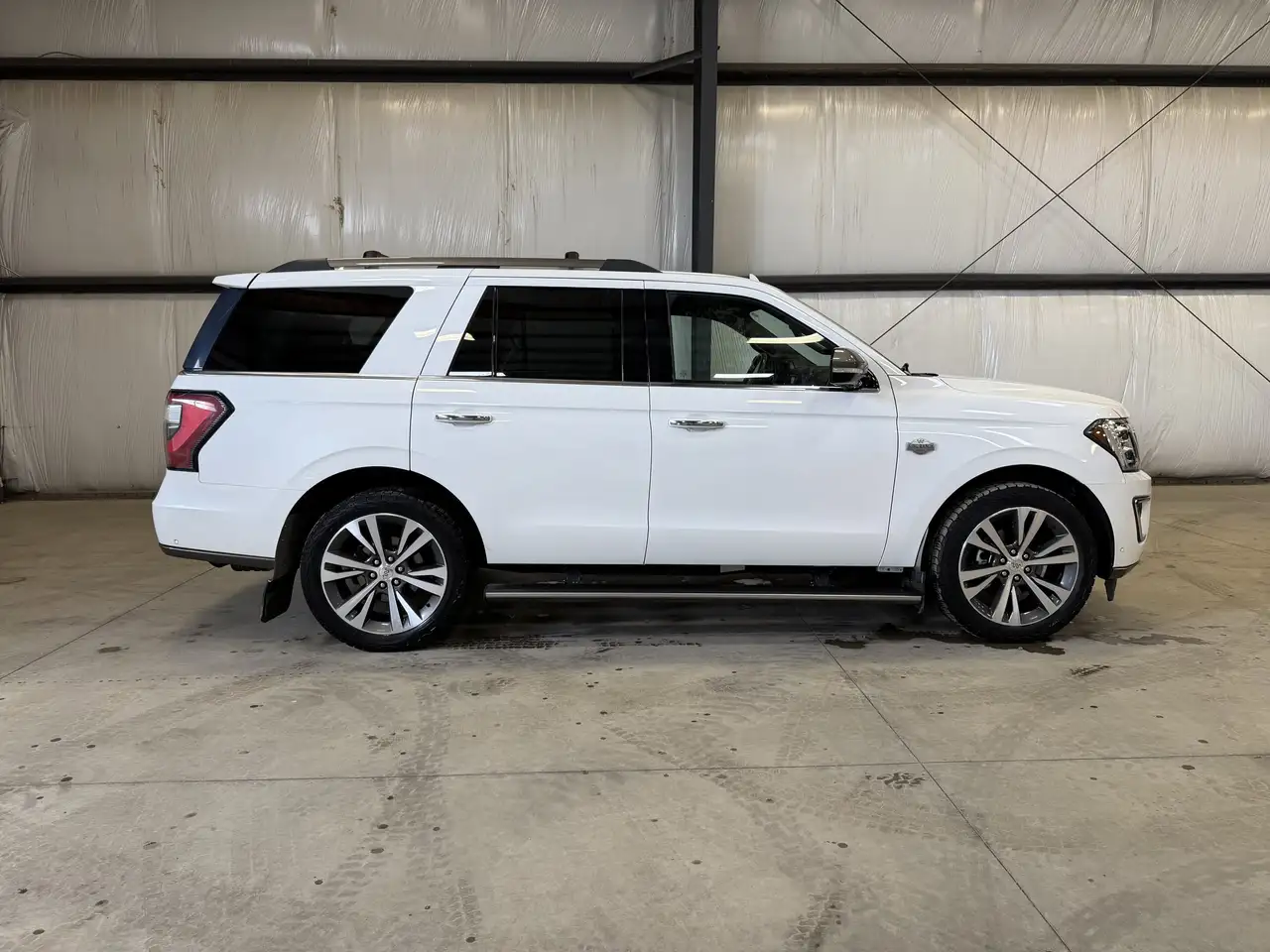 Ford Expedition снимка Ford Expedition