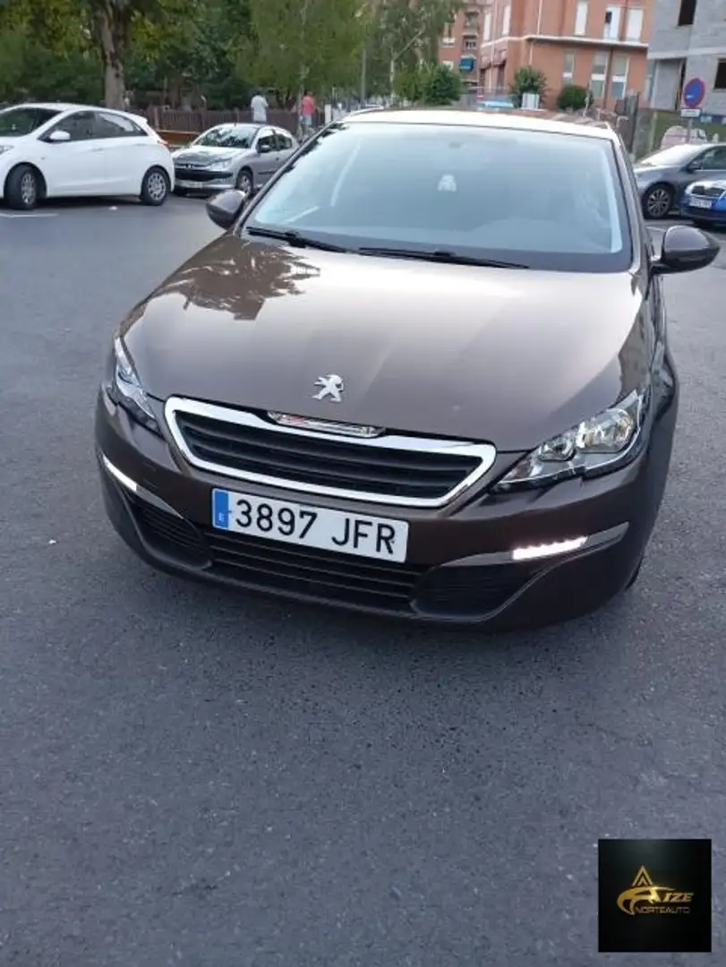 Peugeot 308 SW 1.6e-HDi Allure 115 Braun - 1
