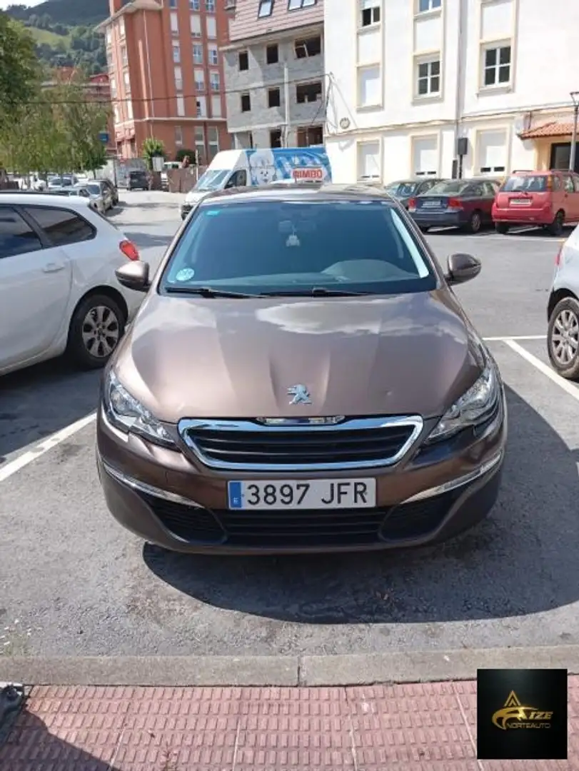 Peugeot 308 SW 1.6e-HDi Allure 115 Braun - 2