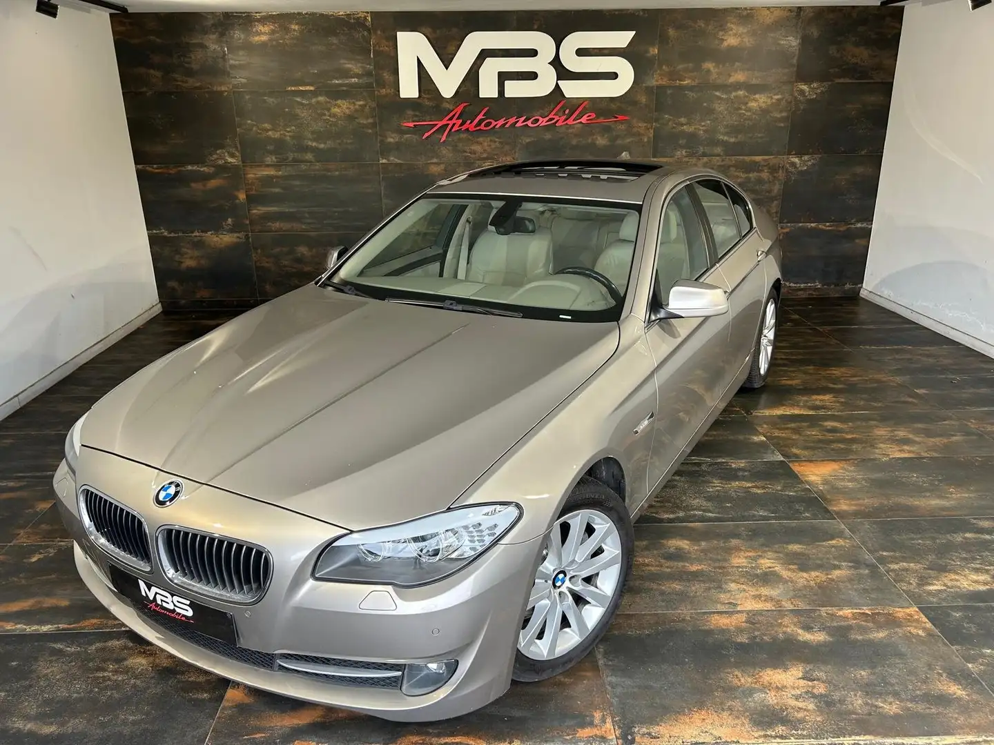 BMW 523 iA */* PACK SPOT*TOIT OUVRANT*CUIR*ETAT NEUF*/* Argento - 2