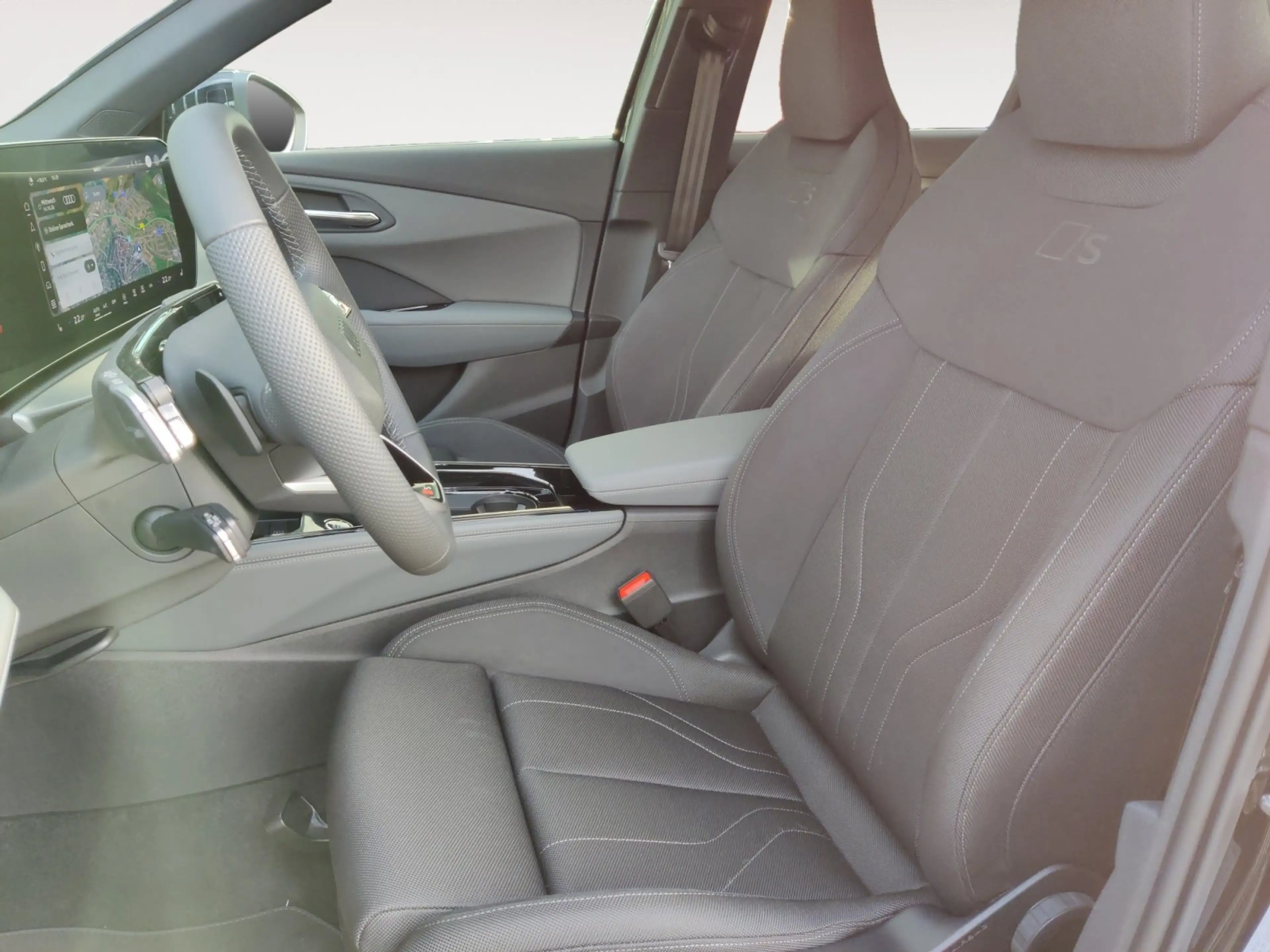 Audi Q3 1.5 TFSI 360 ACC AHK — photo 7