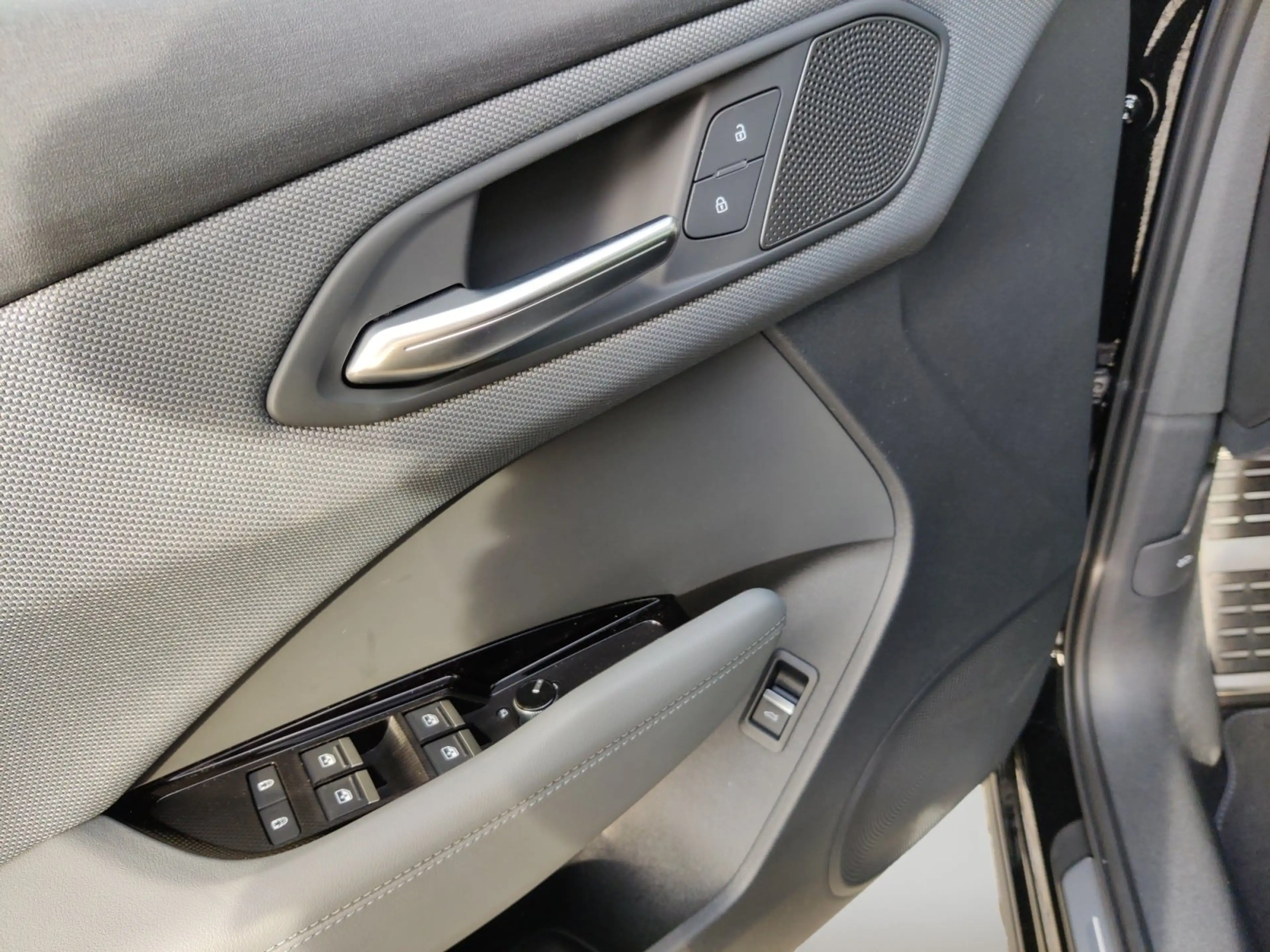 Audi Q3 1.5 TFSI 360 ACC AHK — photo 14