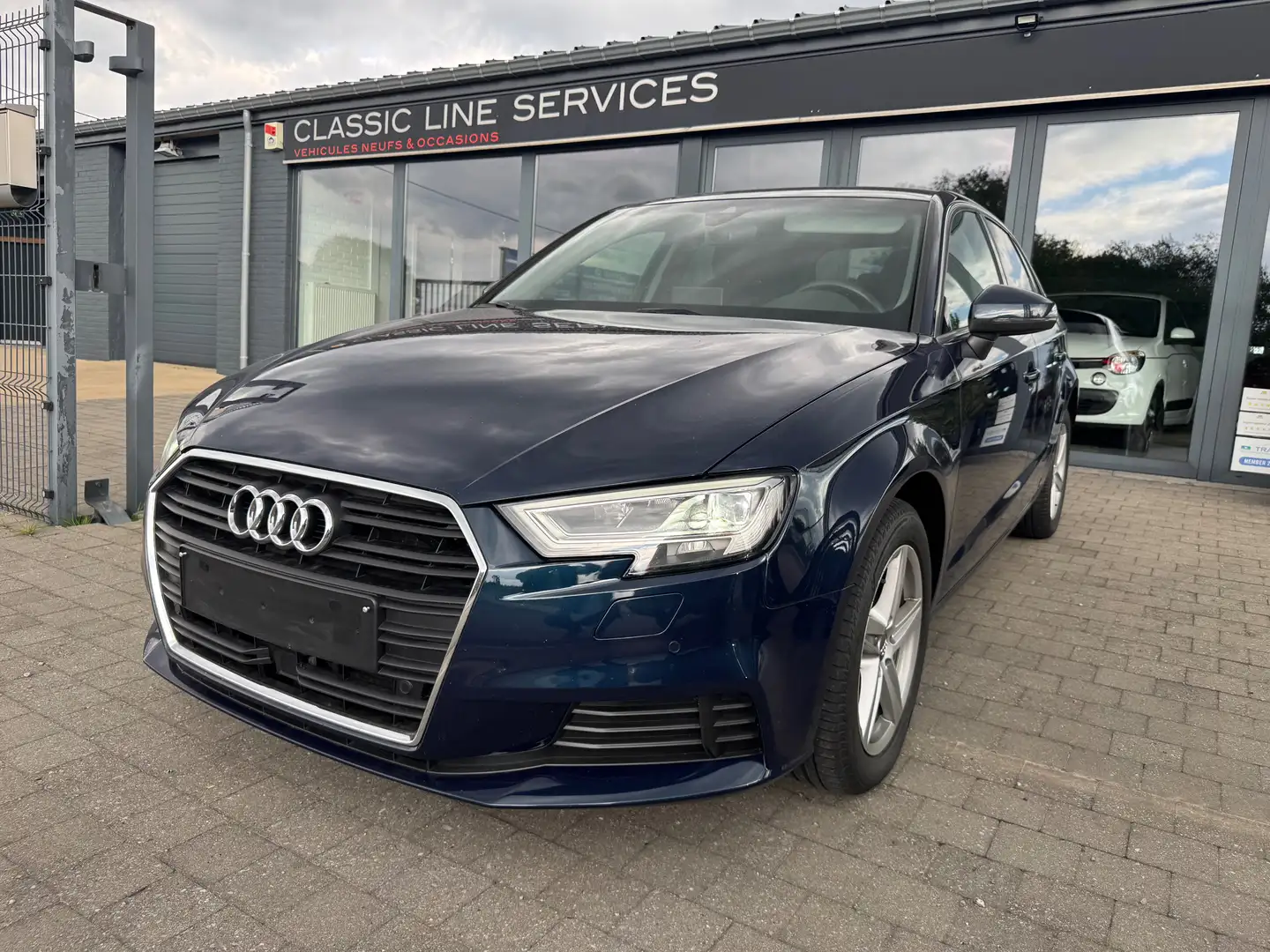 Audi A3 A3 Sportback 2.0 TDi Design S tronic Bleu - 1