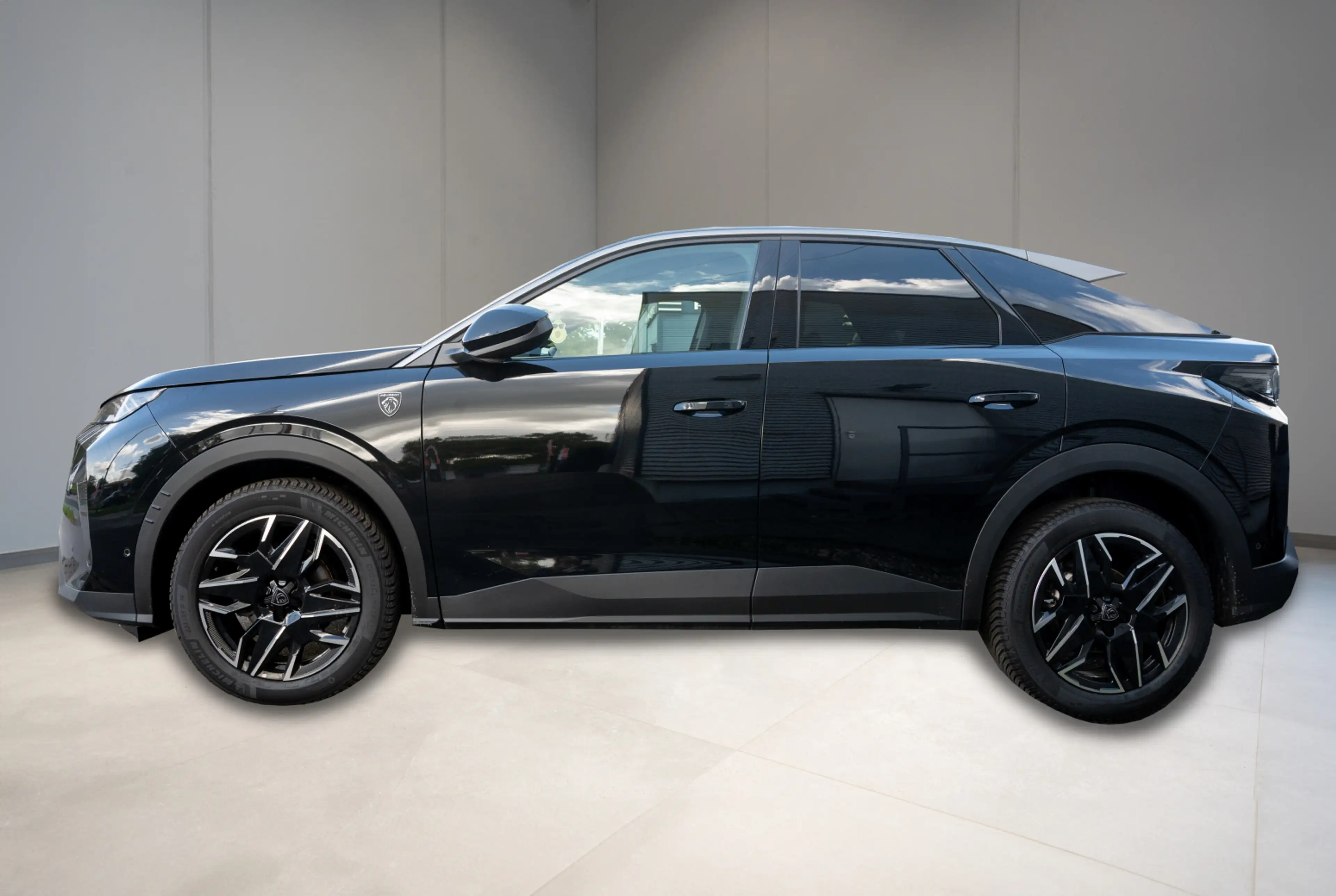 Peugeot 3008 GT 1.2 Hybrid 145 e-DSC6 *PANO-PAKET*180°KAMERA*SHZ* — photo 5