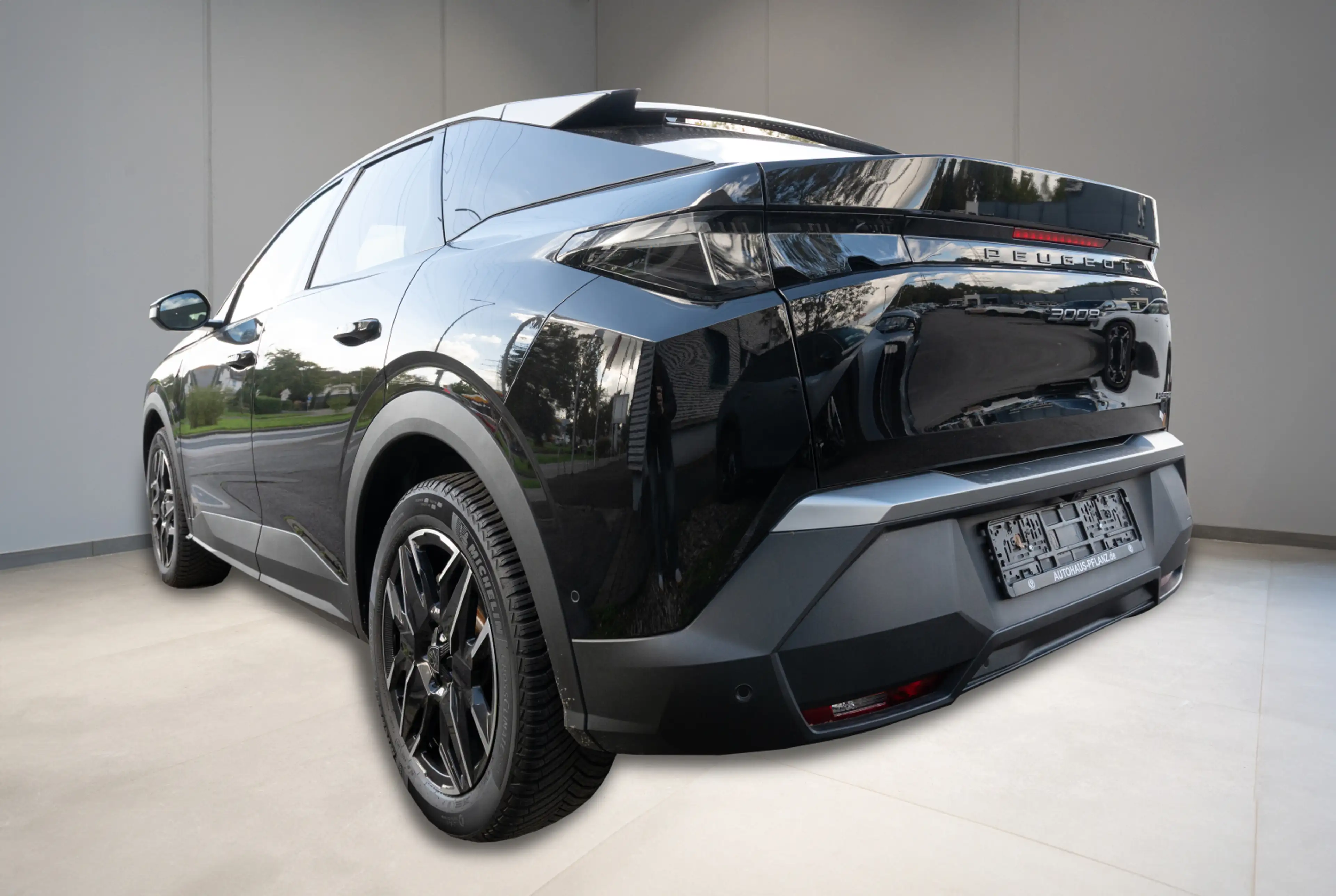Peugeot 3008 GT 1.2 Hybrid 145 e-DSC6 *PANO-PAKET*180°KAMERA*SHZ* — photo 4