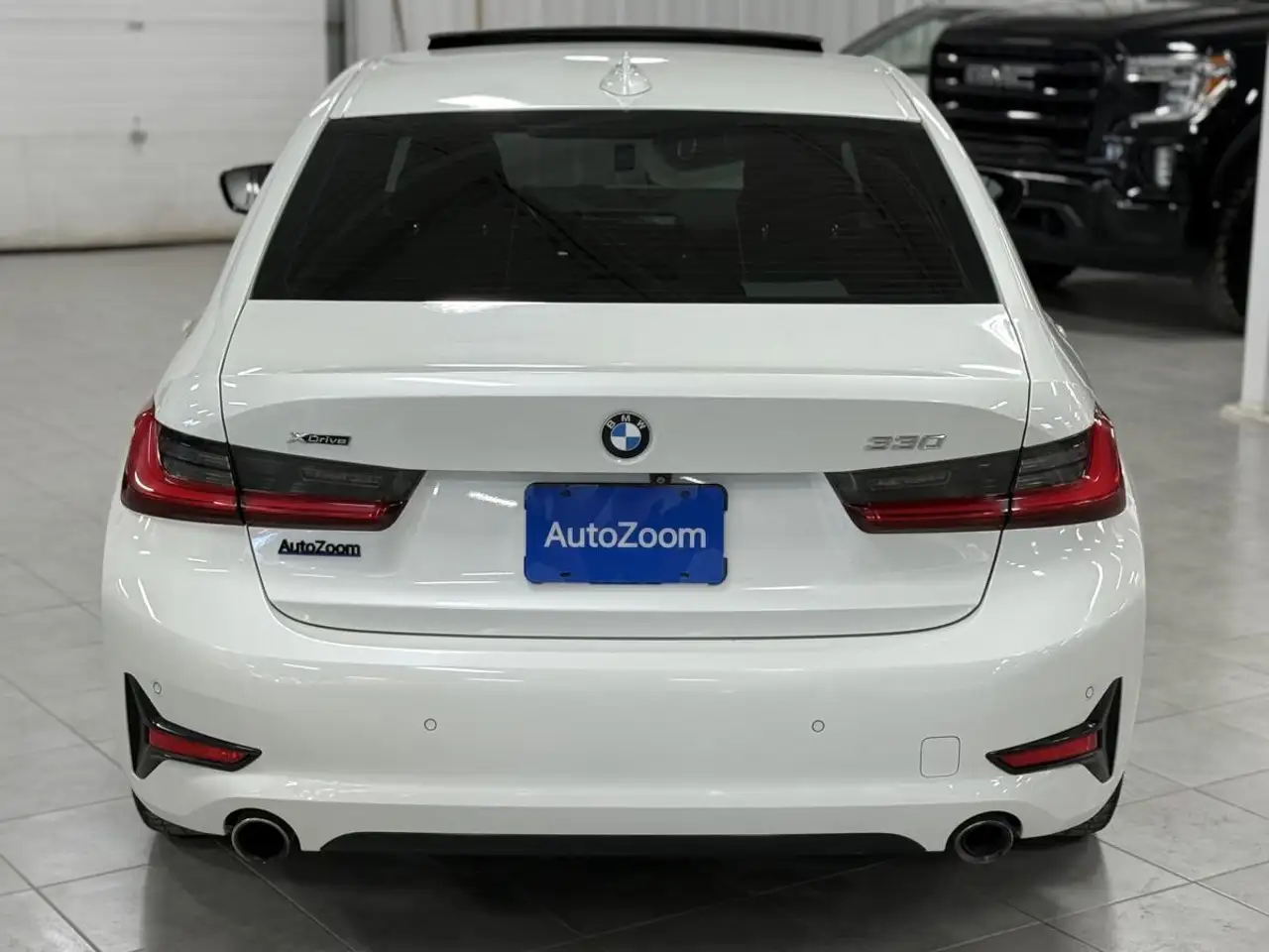 BMW 3 Series снимка BMW 3 Series