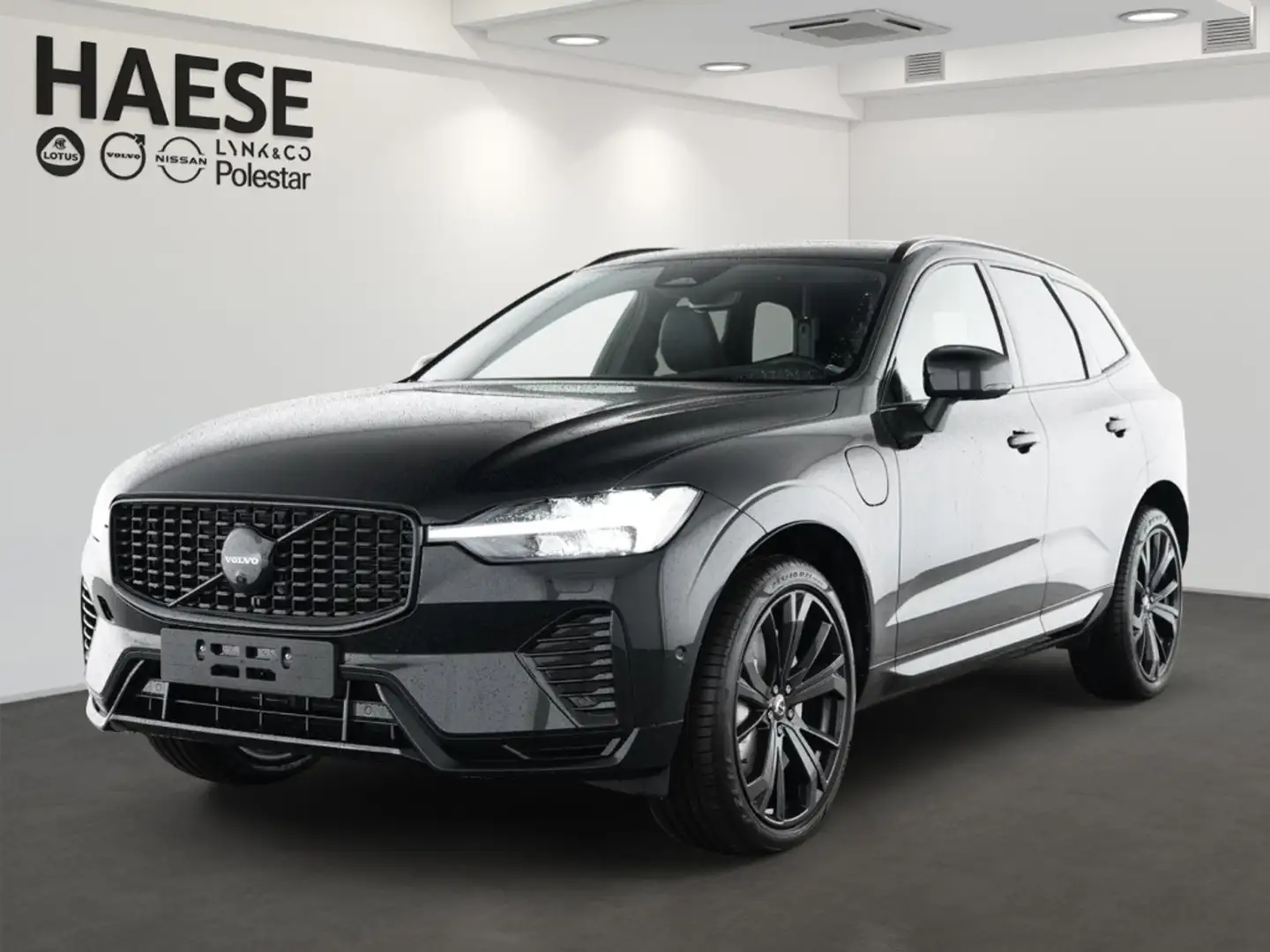 Volvo XC60 T6 Ultra Black Edition Recharge Plug-In Hybrid AWD Schwarz - 1