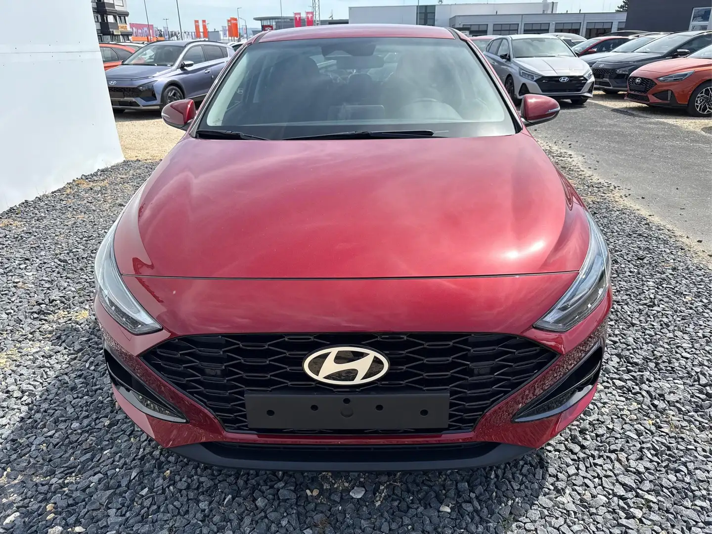Hyundai i30 STYLE EDITION SHZ NAVI ALU LED RFK PDC 1.5 MPI ... Rouge - 2
