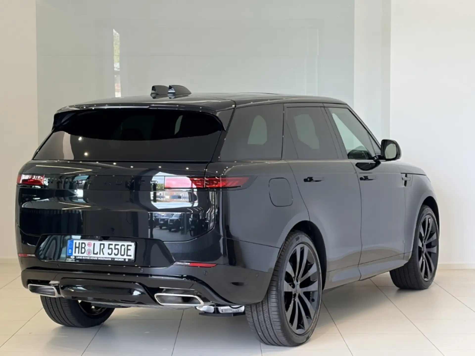 Land Rover Range Rover Sport 2026 건메탈 사진 2