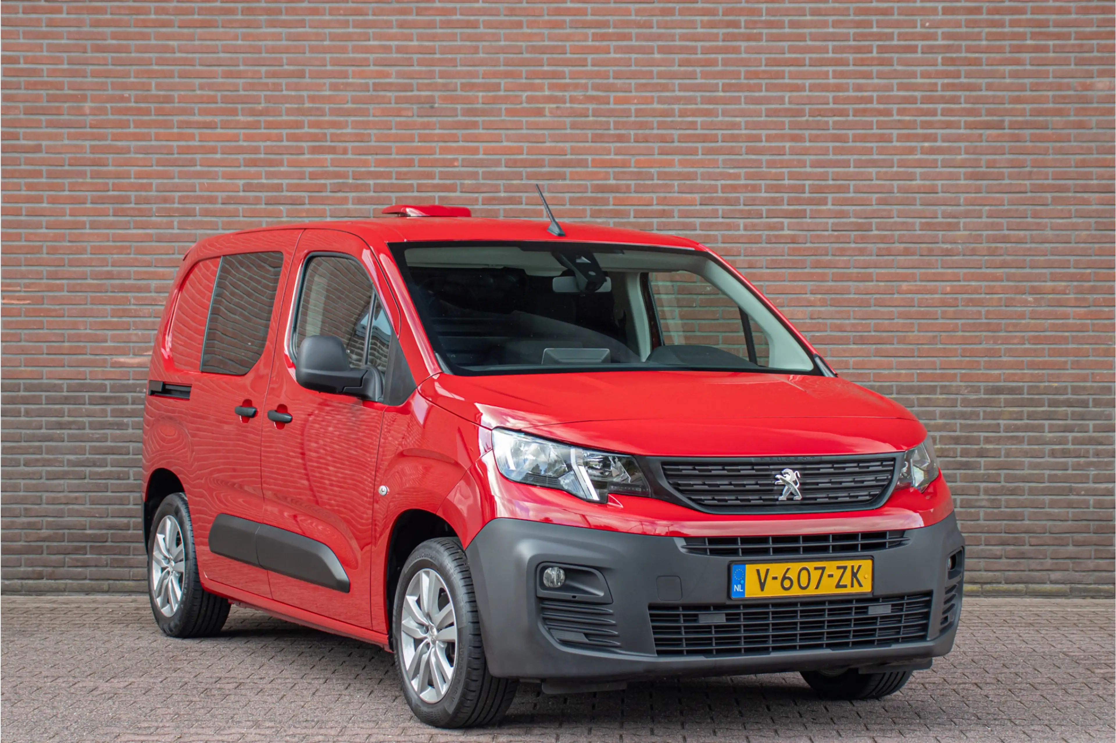 Peugeot Partner 1.6 BlueHDI Premium, 128.000km NAP, Stoelverwarmin — photo 6