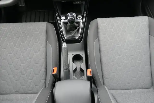 Volkswagen T-Cross view 15
