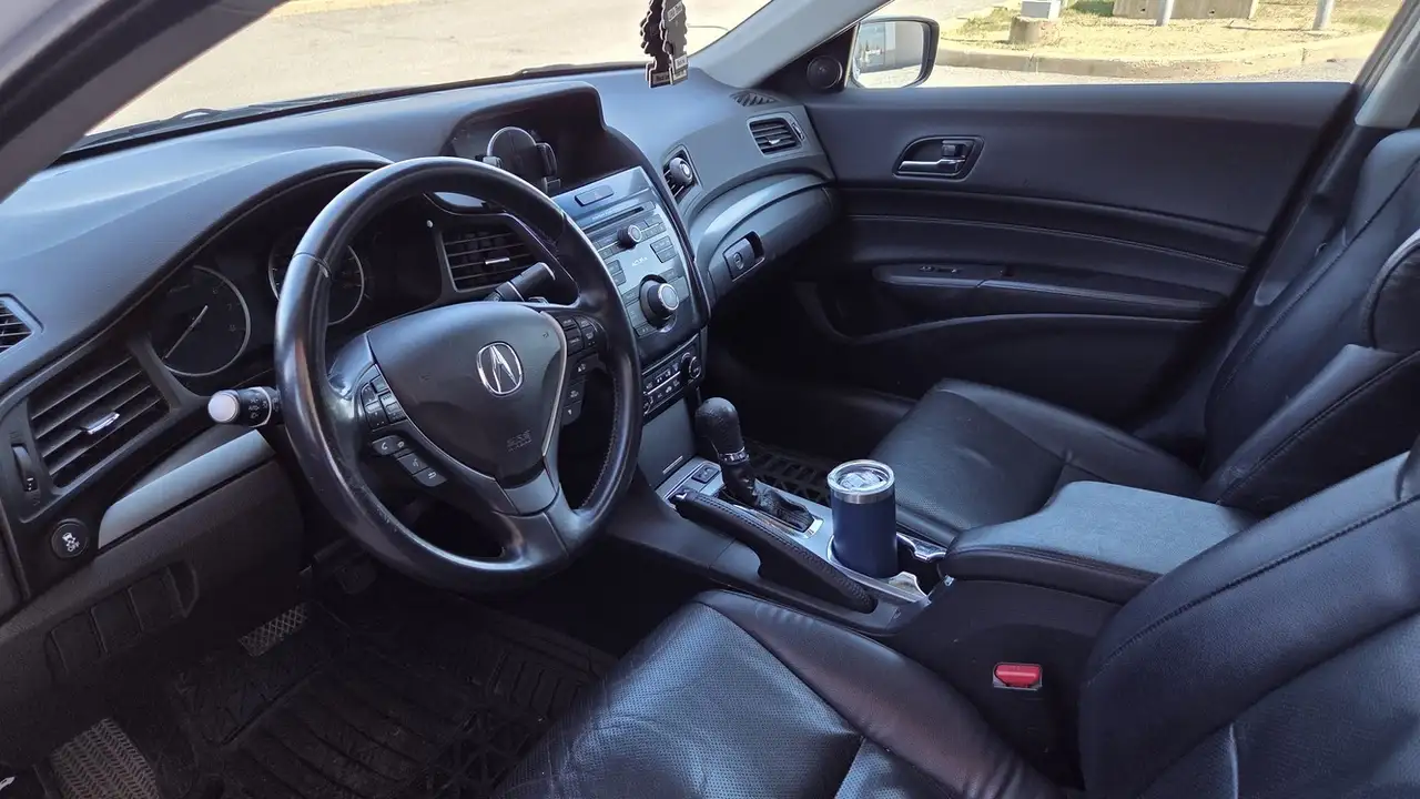Acura ILX снимка Acura ILX