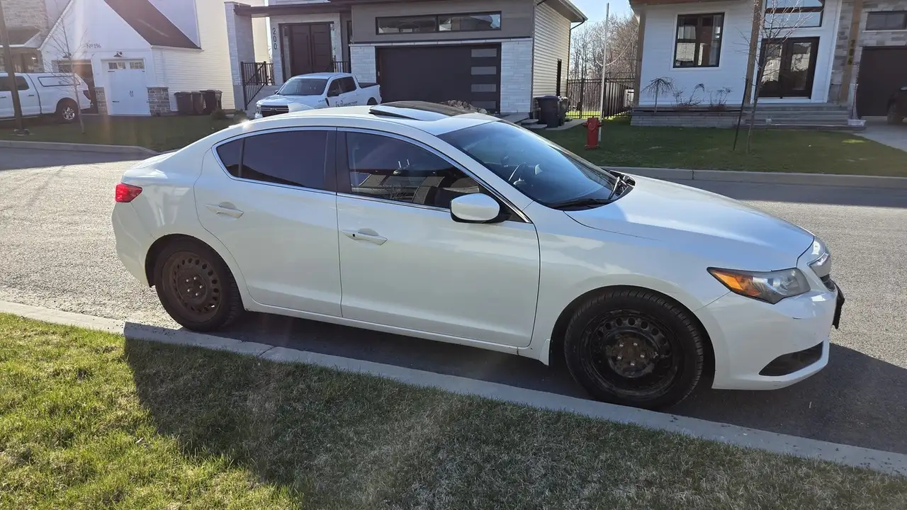 Acura ILX снимка Acura ILX
