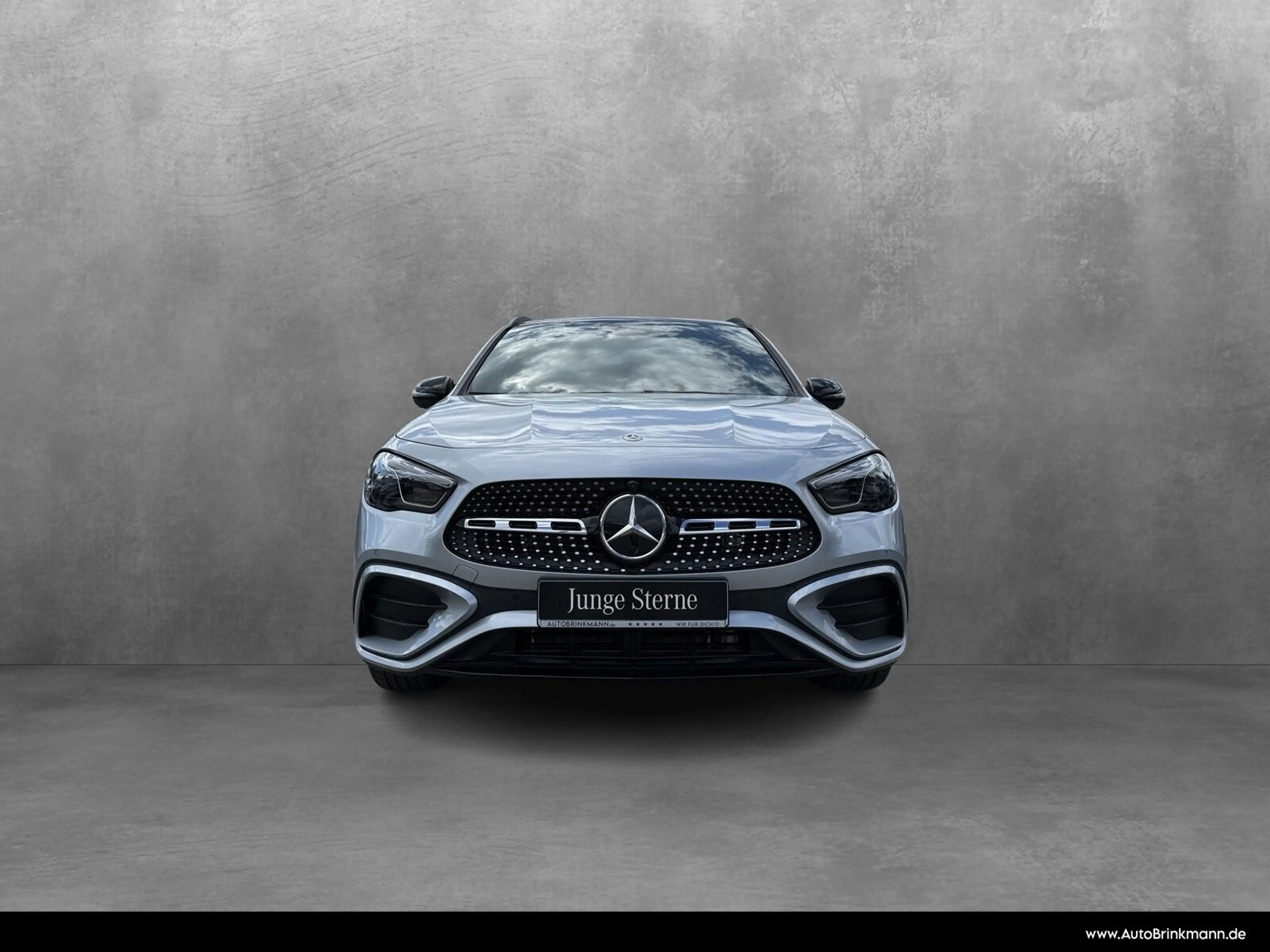 Mercedes-Benz GLA 200 GLA 200 AMG Line/Pano/Multibeam/AHK/360°/EasyP — photo 2