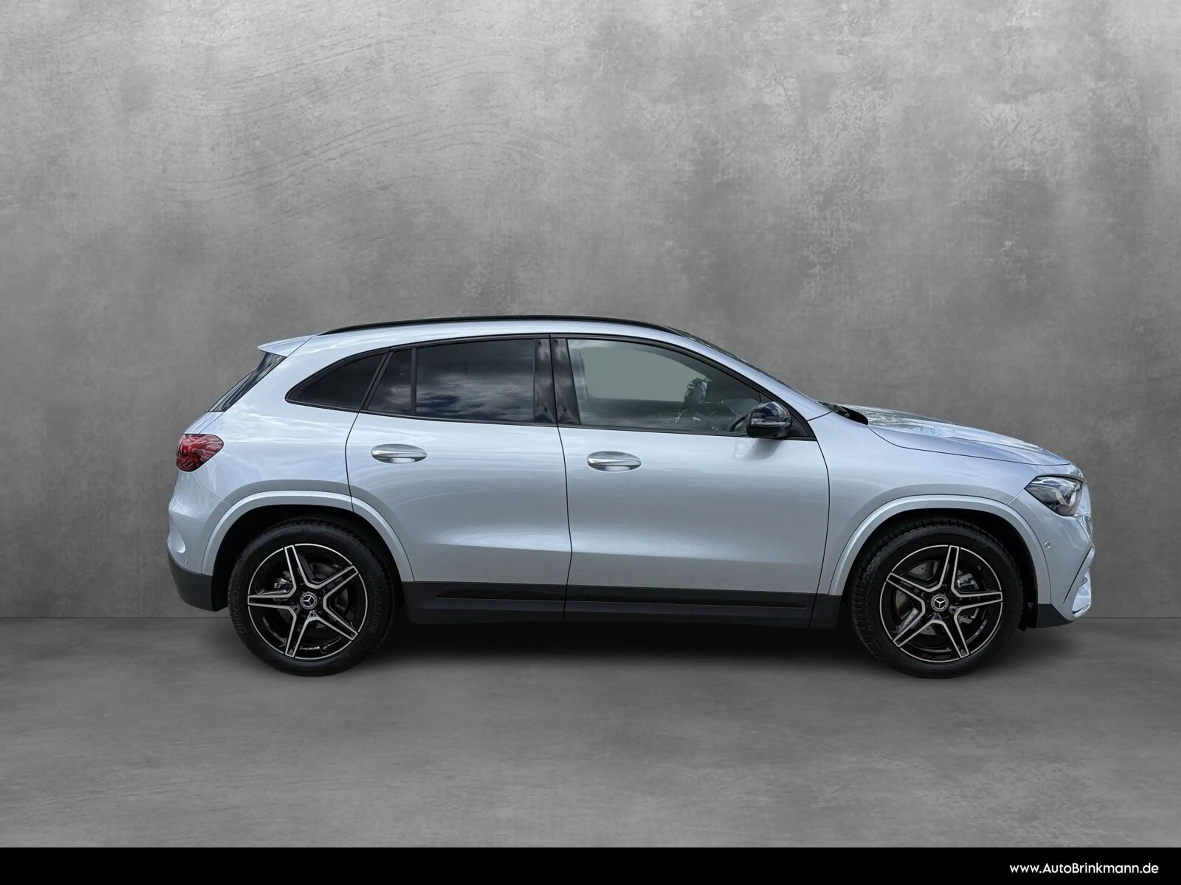 Mercedes-Benz GLA 200 GLA 200 AMG Line/Pano/Multibeam/AHK/360°/EasyP — photo 4