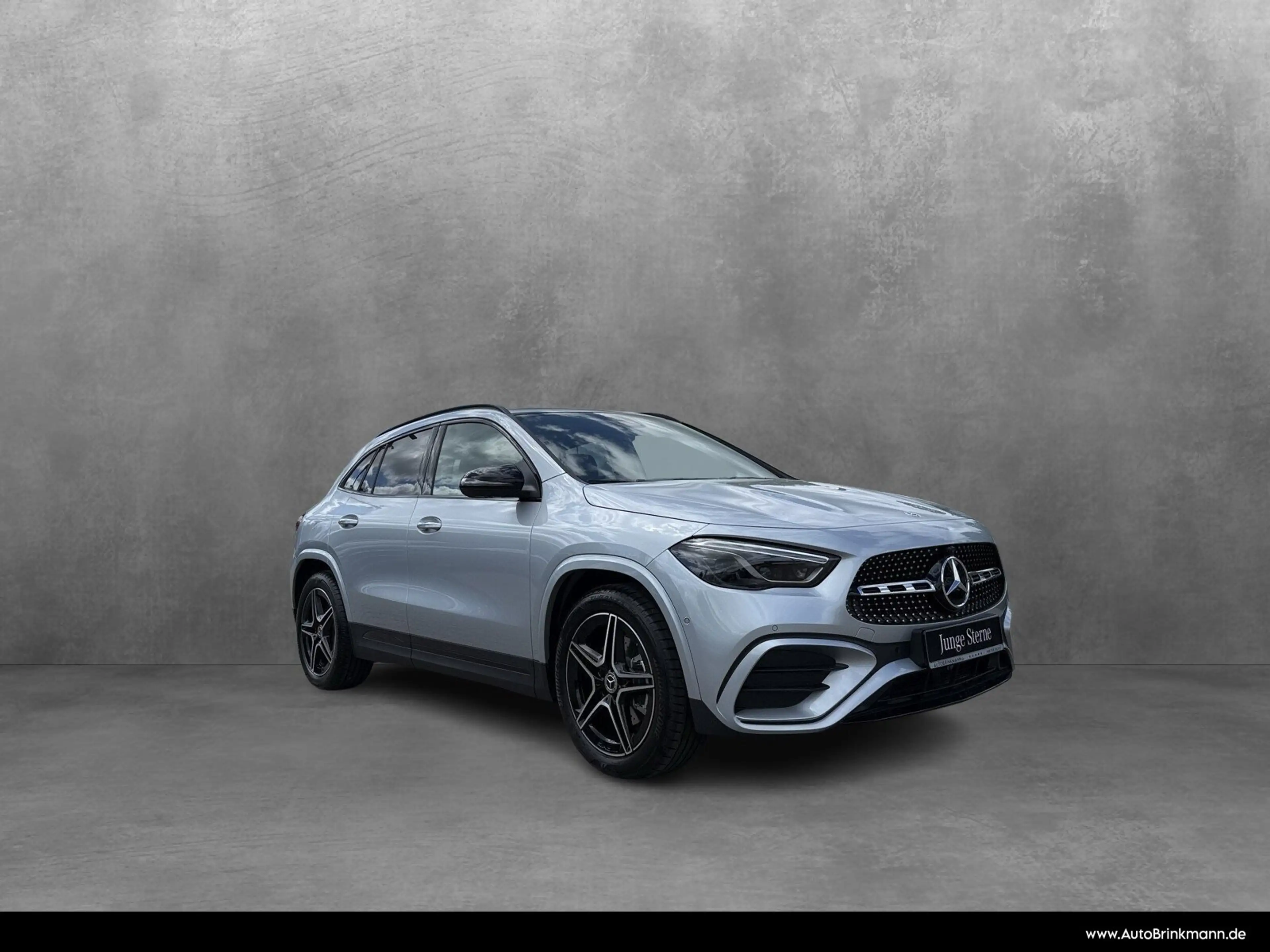 Mercedes-Benz GLA 200 GLA 200 AMG Line/Pano/Multibeam/AHK/360°/EasyP — photo 3