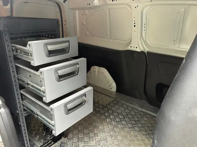 Peugeot Partner view 14