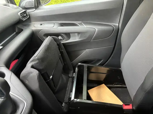 Peugeot Partner view 10