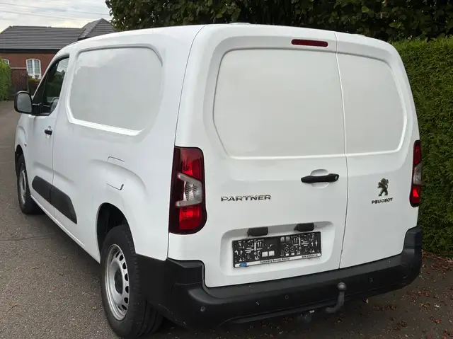 Peugeot Partner view 3
