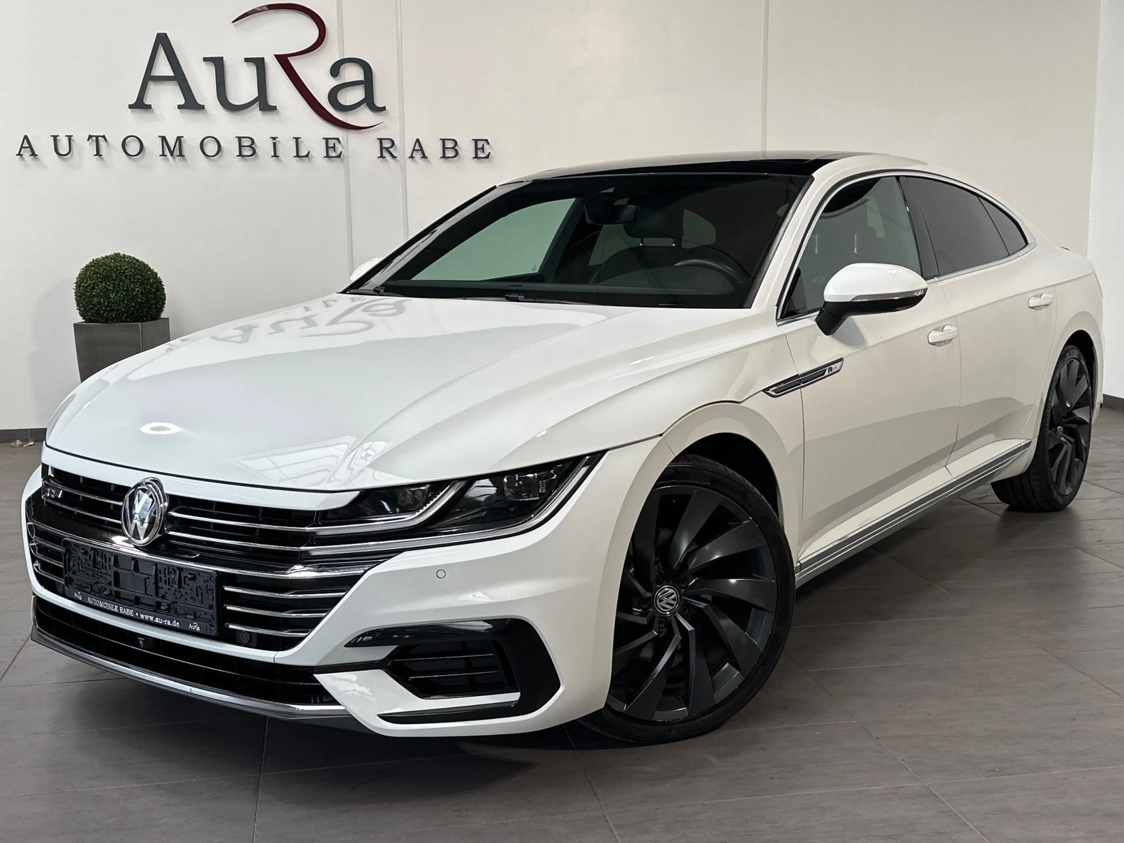 Volkswagen Arteon 2.0 TSI DSG R-Line NAV+LED+PANO+360°+ACC+DCC+KAM