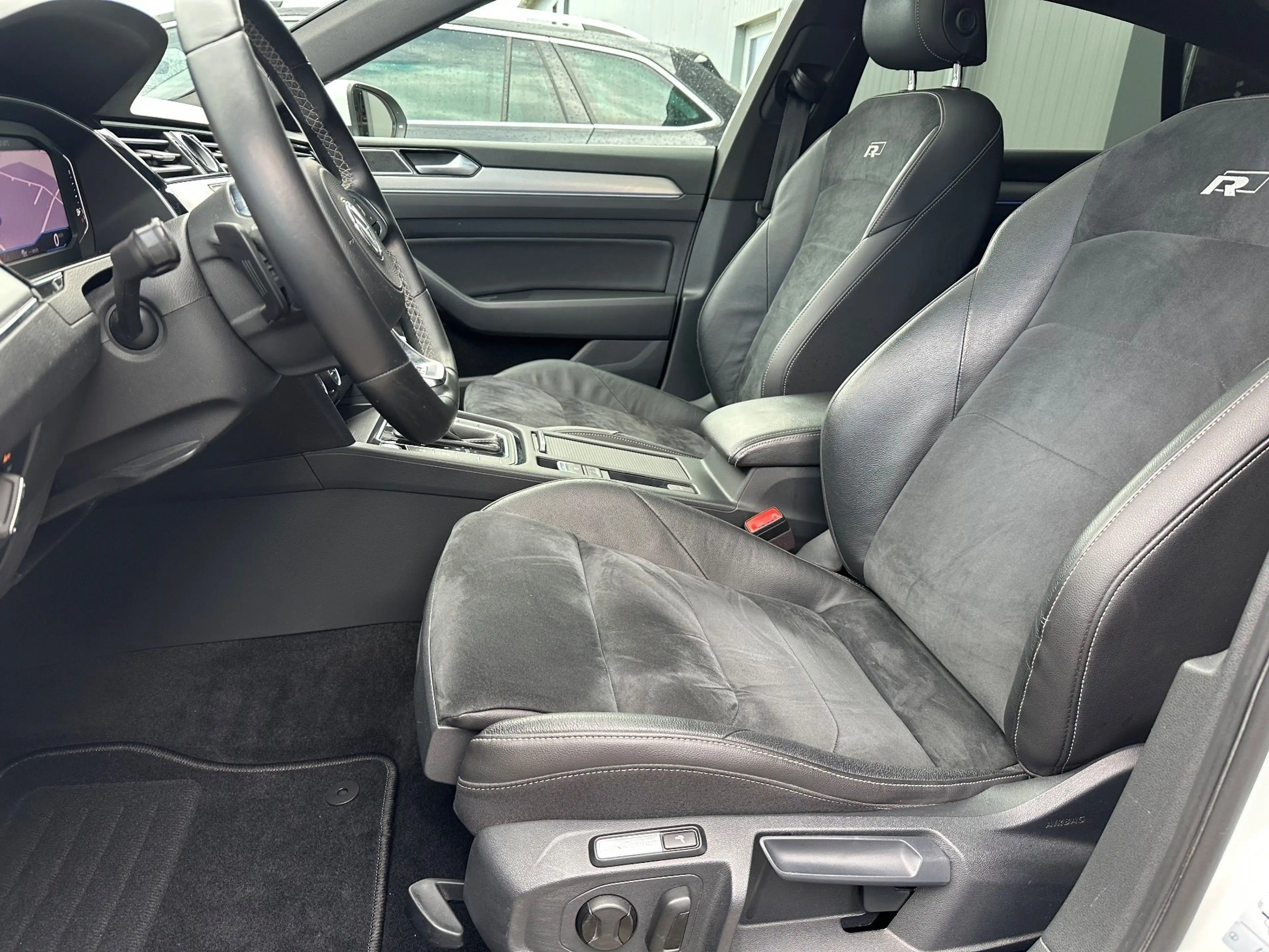 Volkswagen Arteon 2.0 TSI DSG R-Line NAV+LED+PANO+360°+ACC+DCC+KAM — photo 10
