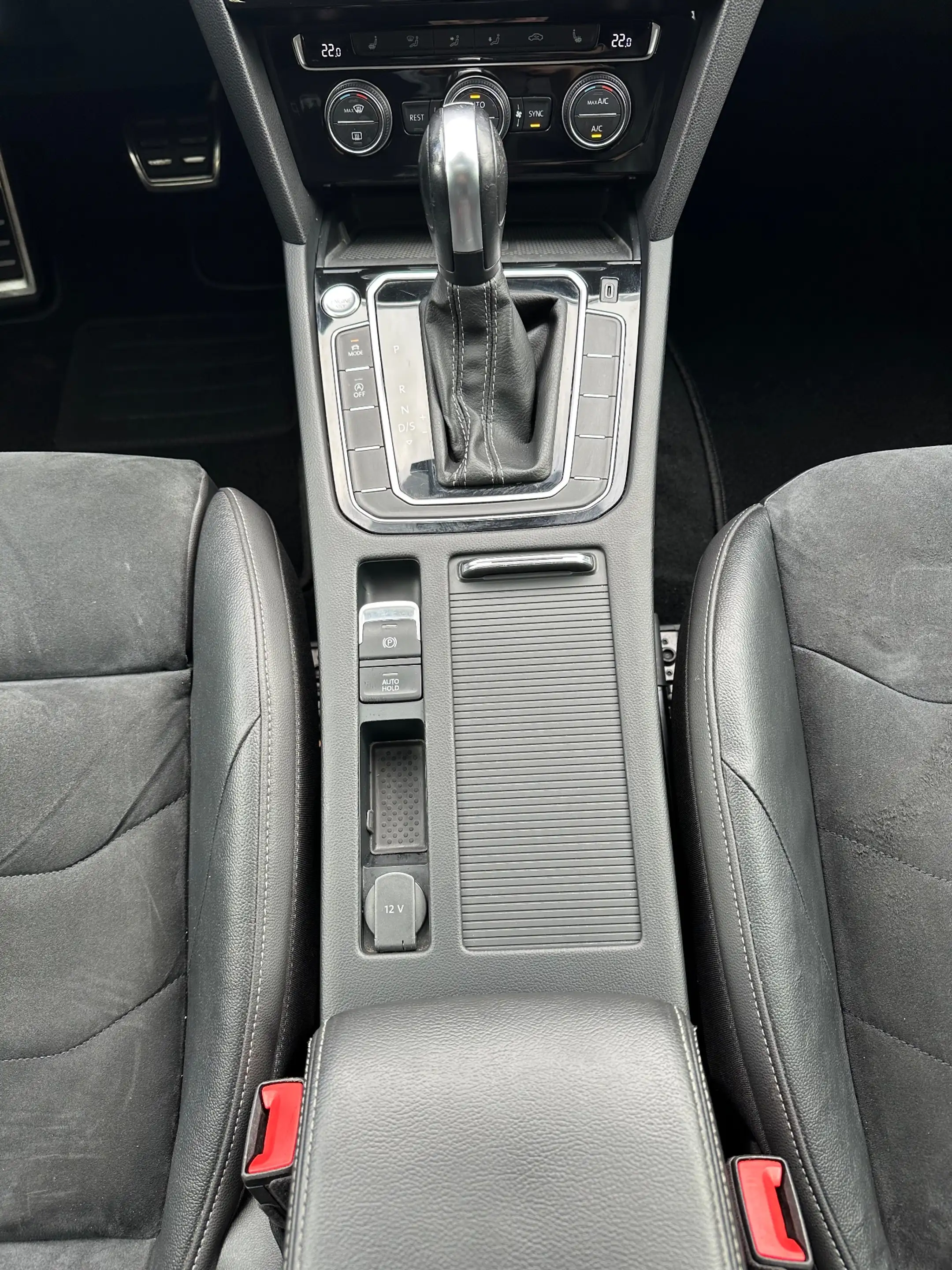 Volkswagen Arteon 2.0 TSI DSG R-Line NAV+LED+PANO+360°+ACC+DCC+KAM — photo 15
