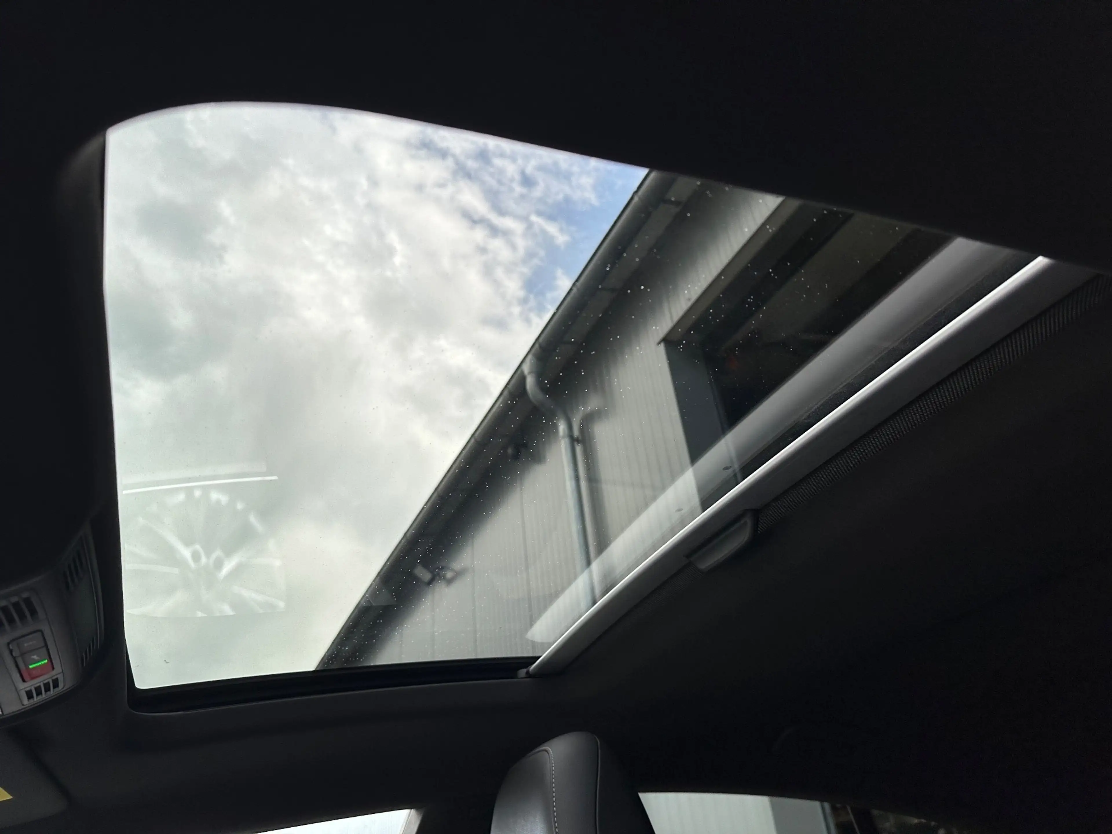 Volkswagen Arteon 2.0 TSI DSG R-Line NAV+LED+PANO+360°+ACC+DCC+KAM — photo 11