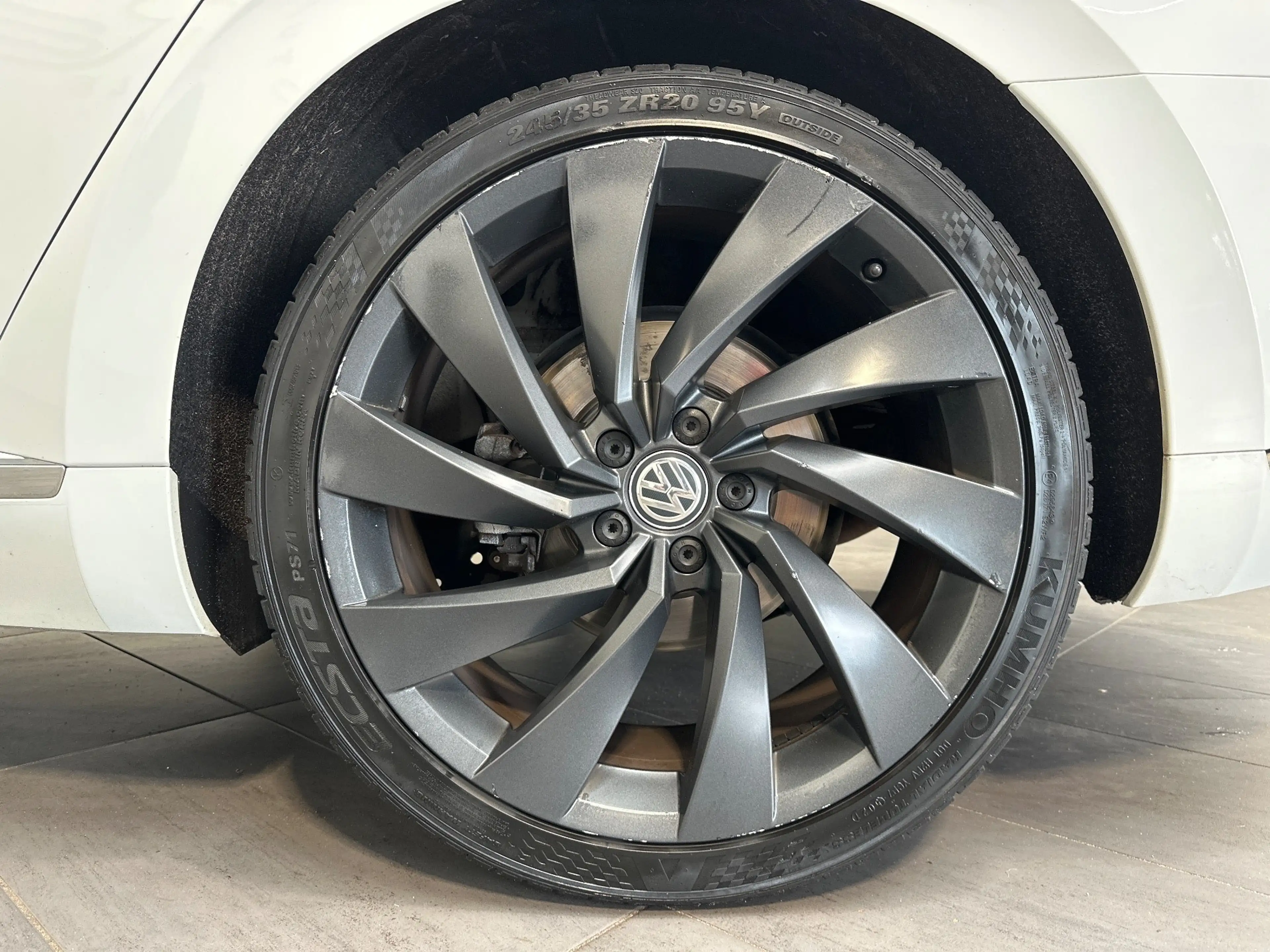 Volkswagen Arteon 2.0 TSI DSG R-Line NAV+LED+PANO+360°+ACC+DCC+KAM — photo 3
