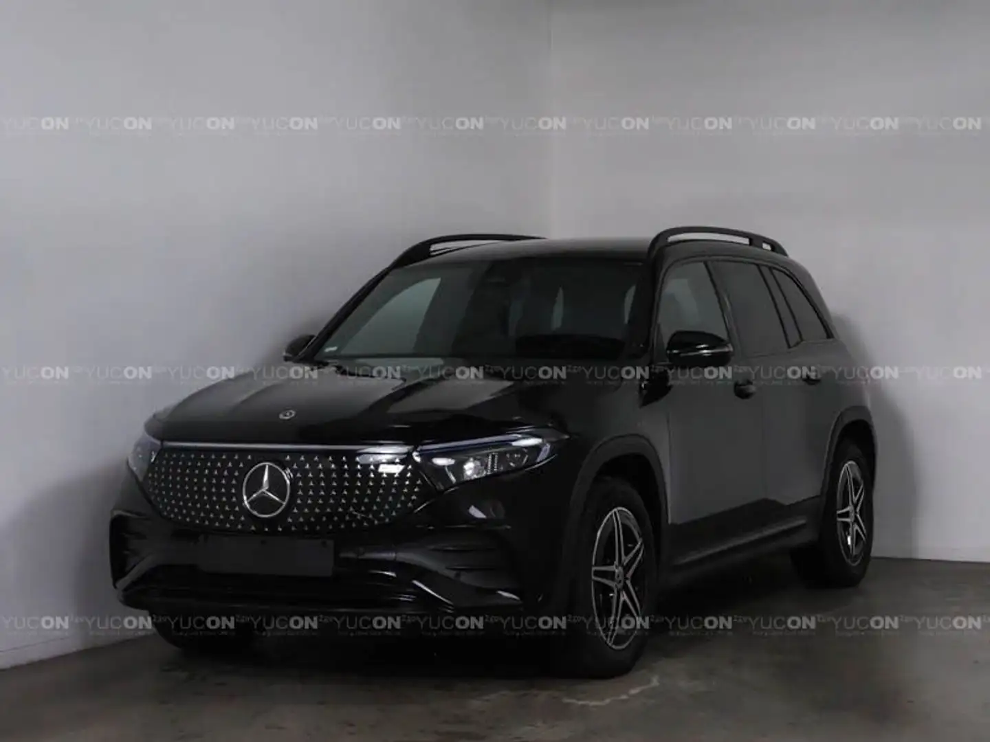 Mercedes-Benz EQB 300 4M AMG LINE NIGHT PAKET EASY PACK Schwarz - 2