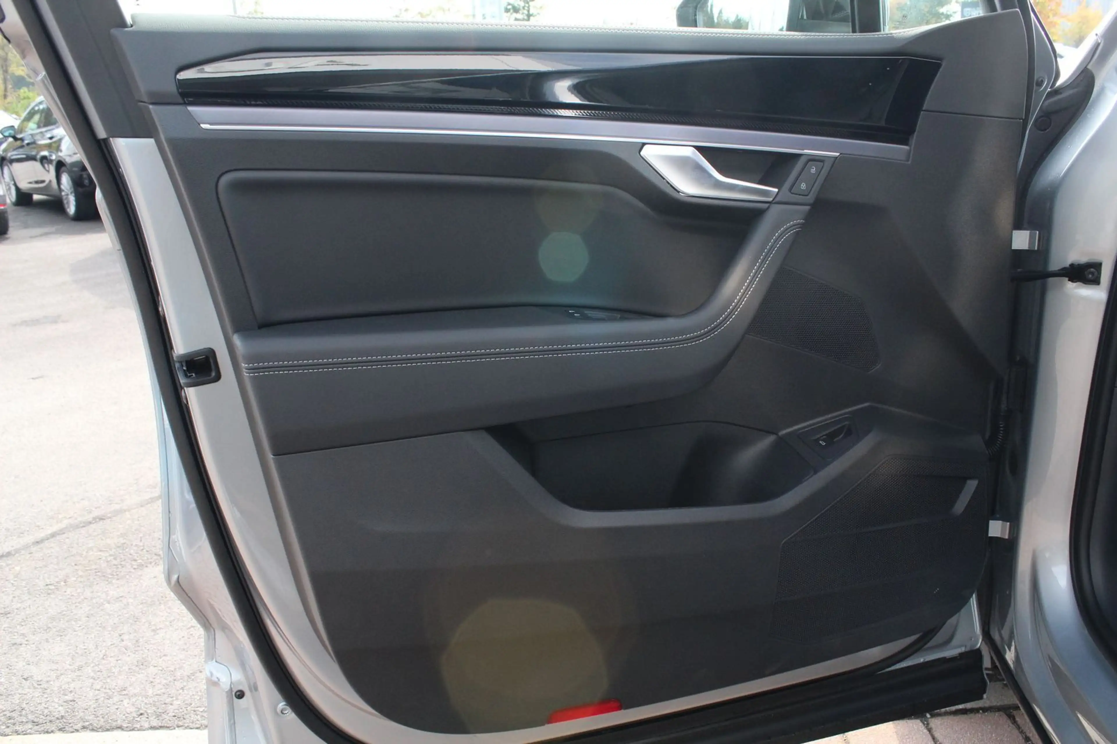 Volkswagen Touareg R-Line Final Edition Pano+SHZ+CarPlay... — photo 11