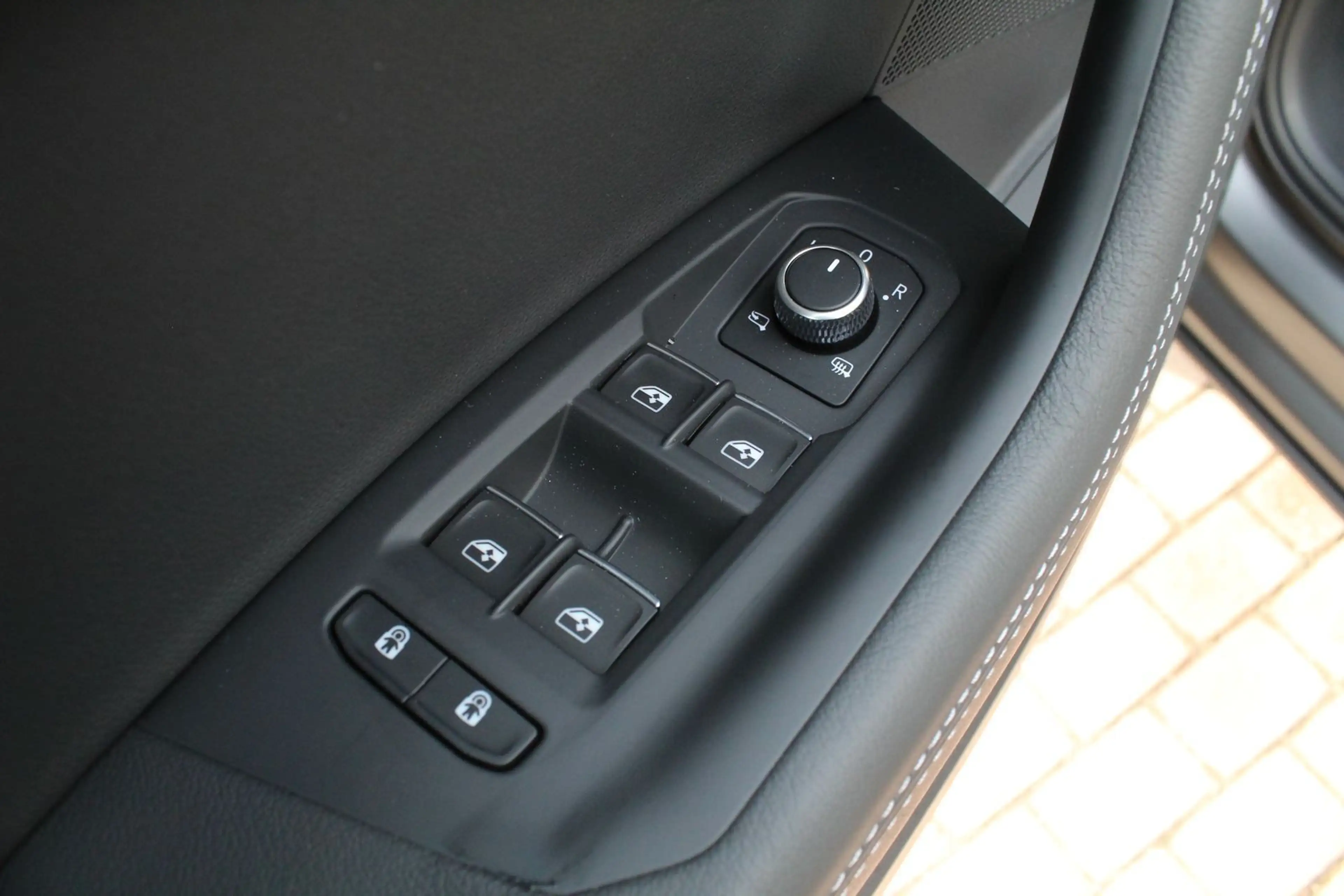 Volkswagen Touareg R-Line Final Edition Pano+SHZ+CarPlay... — photo 13