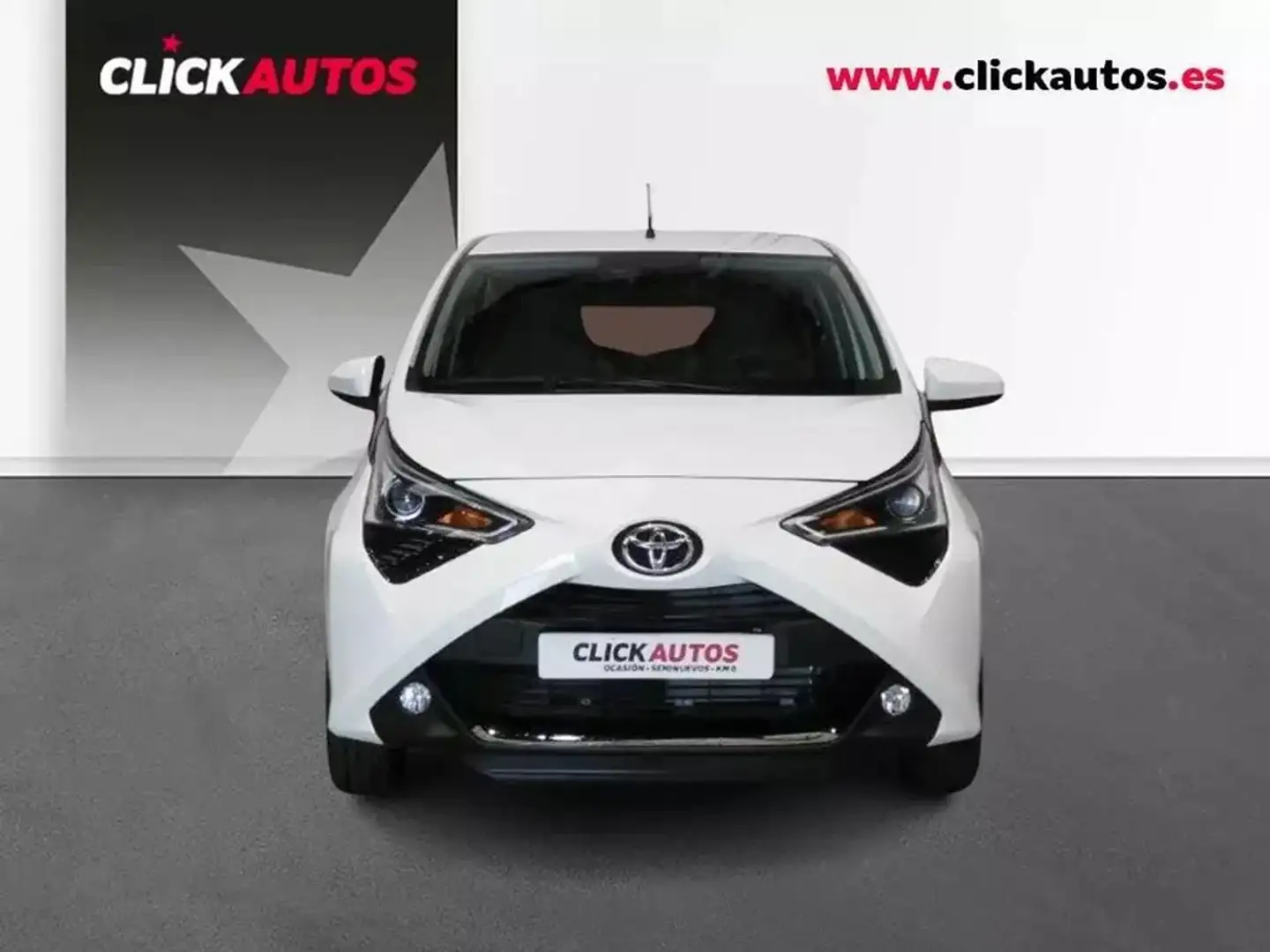 Toyota Aygo 70 x-play Blanc - 2