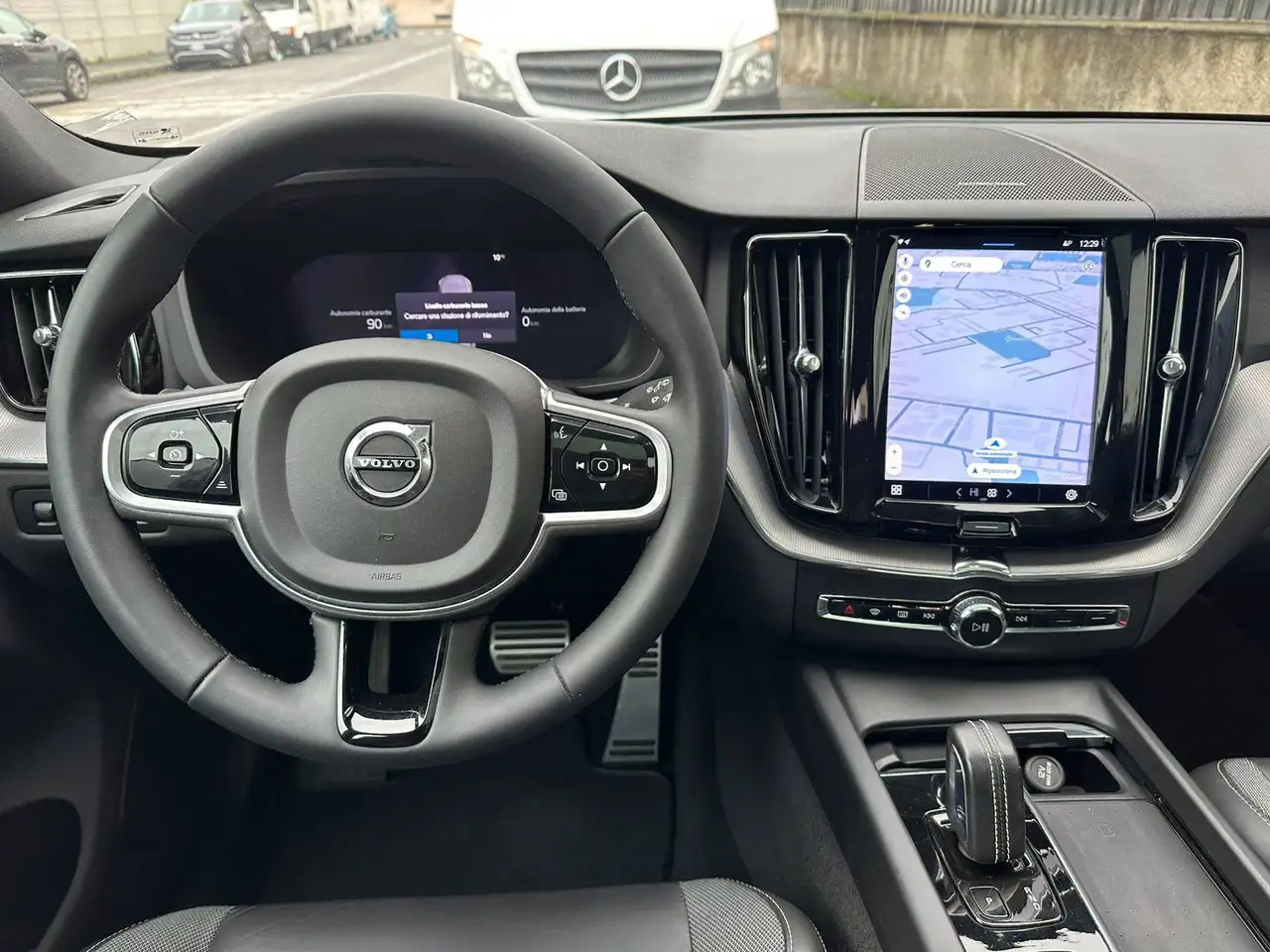 Volvo XC60 T6 phev R-design awd AUT/NAV/TETTO/CAMERA360/PELLE, миниатюра 9