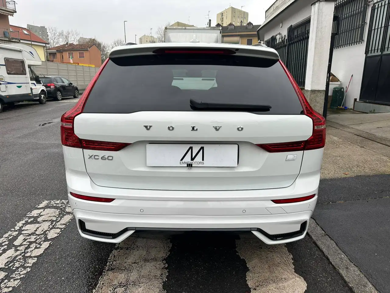 Volvo XC60 T6 phev R-design awd AUT/NAV/TETTO/CAMERA360/PELLE, миниатюра 5