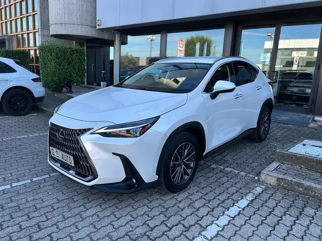 Lexus NX 350h 2.5 Premium+ 4wd e-cvt