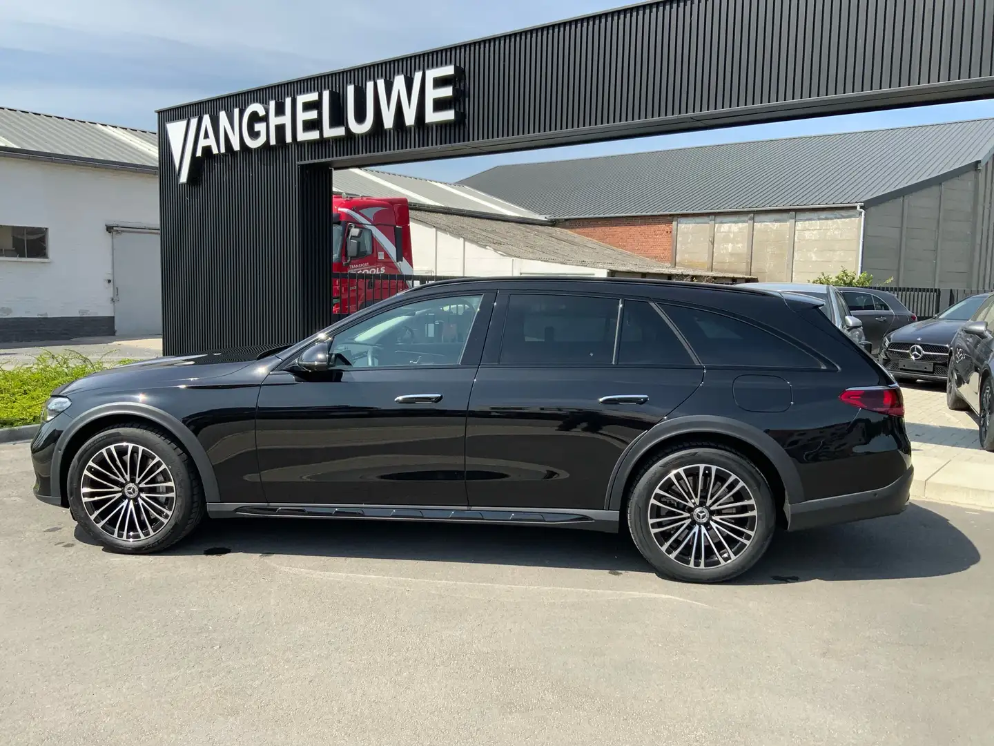 Mercedes-Benz E 300 Break All-Terrain  de 4-Matic hybride Zwart - 1