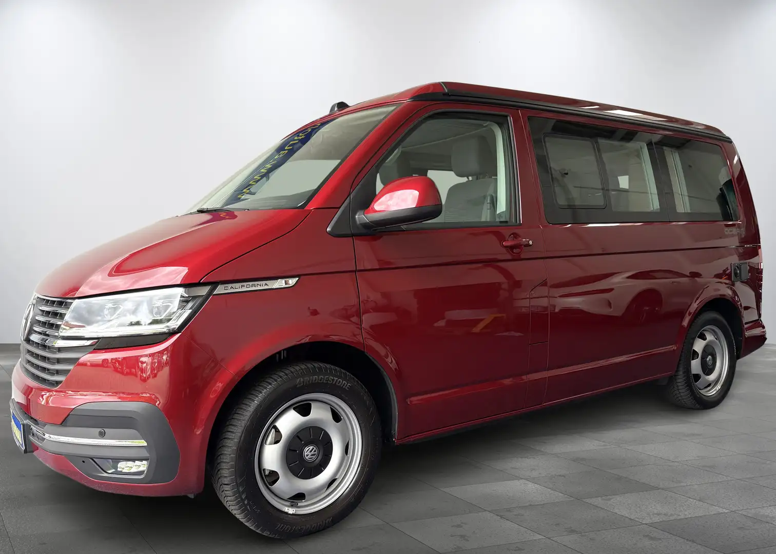Volkswagen T6.1 California California Ocean Standheizung AHK Totwinkel ACC Rot - 1