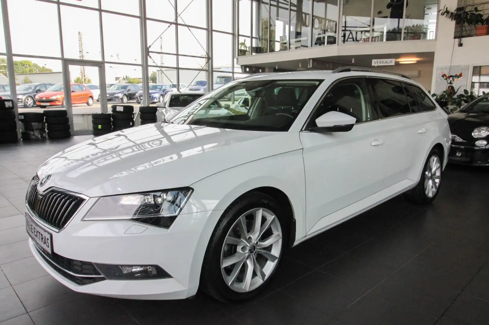 Skoda Superb Combi Style/Business Columbus/ACC/AHK Weiß - 1