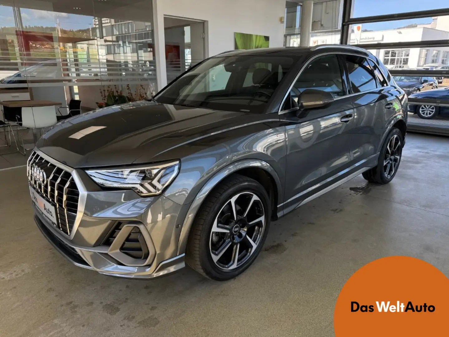 Audi Q3 35 TDI quattro S line exterieur Grau - 1