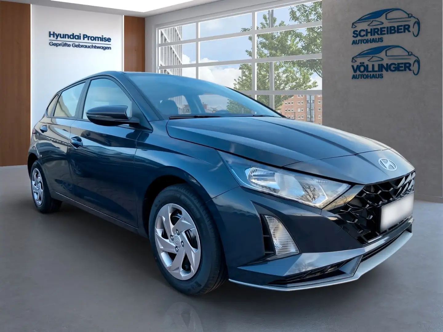 Hyundai i20 Select 6-MT Navi MJ2025 100PS Gris - 2