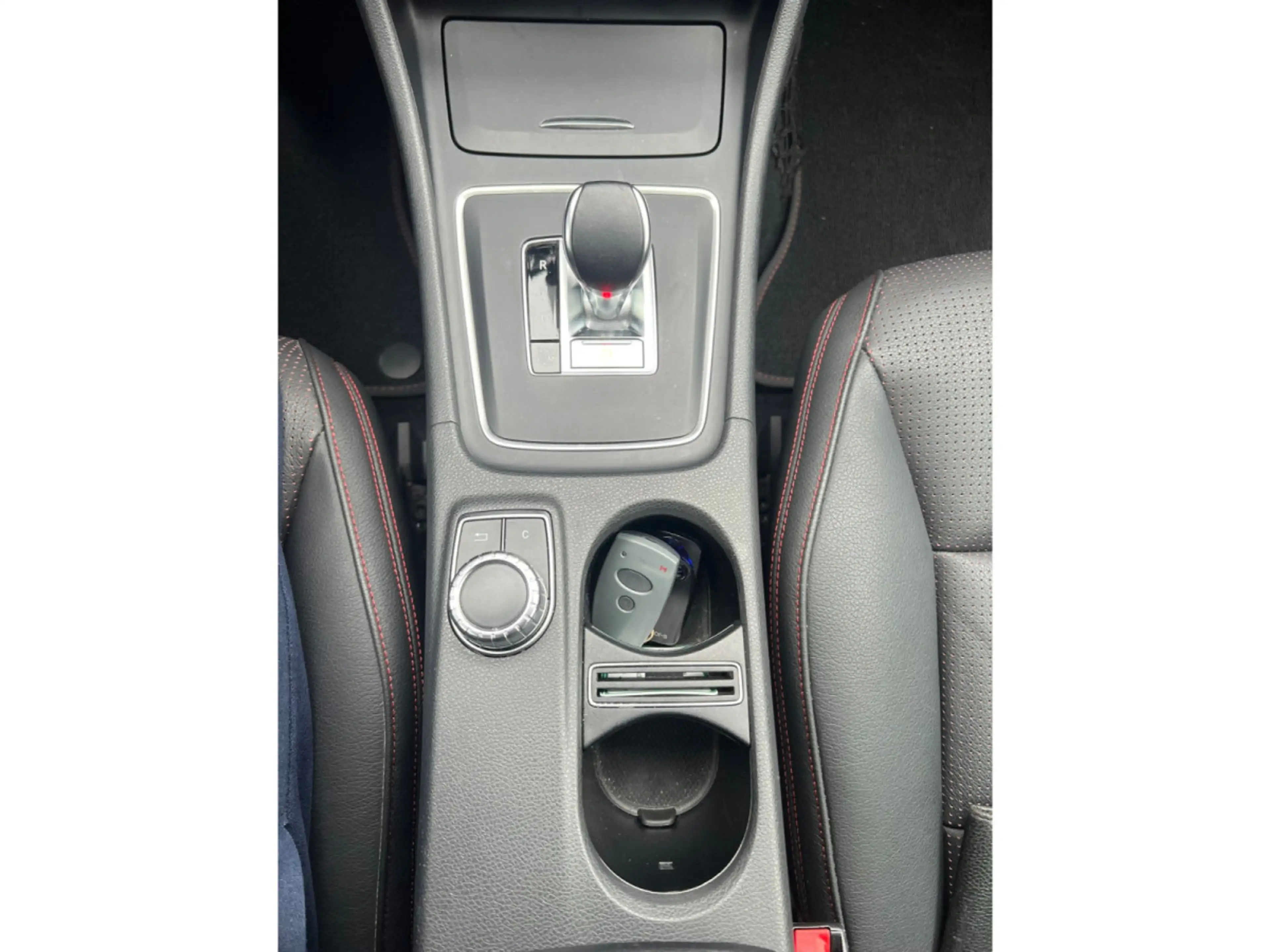 Mercedes-Benz A 45 AMG 4Matic AMG Speedshift 7G-DCT — photo 14