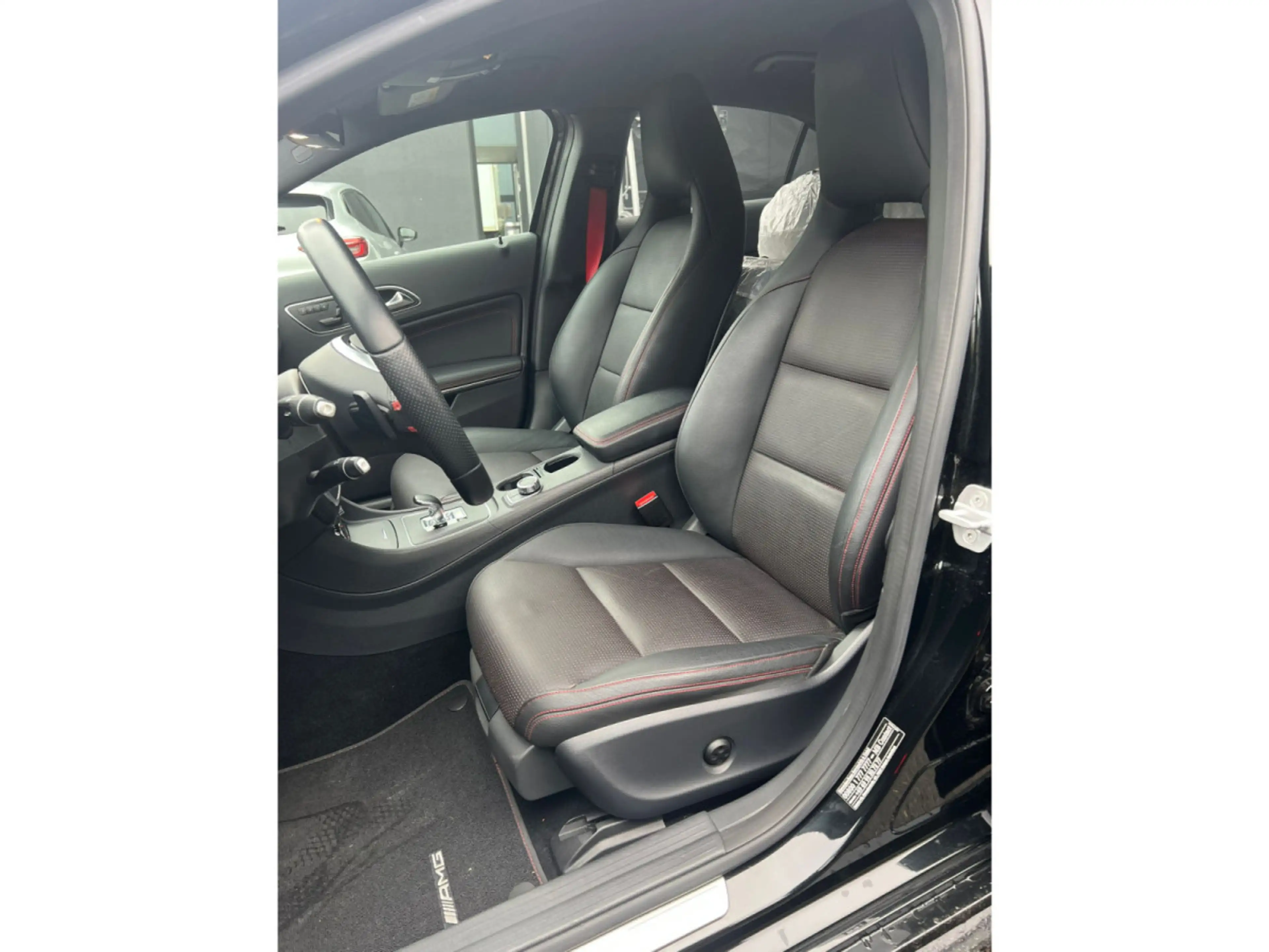 Mercedes-Benz A 45 AMG 4Matic AMG Speedshift 7G-DCT — photo 6