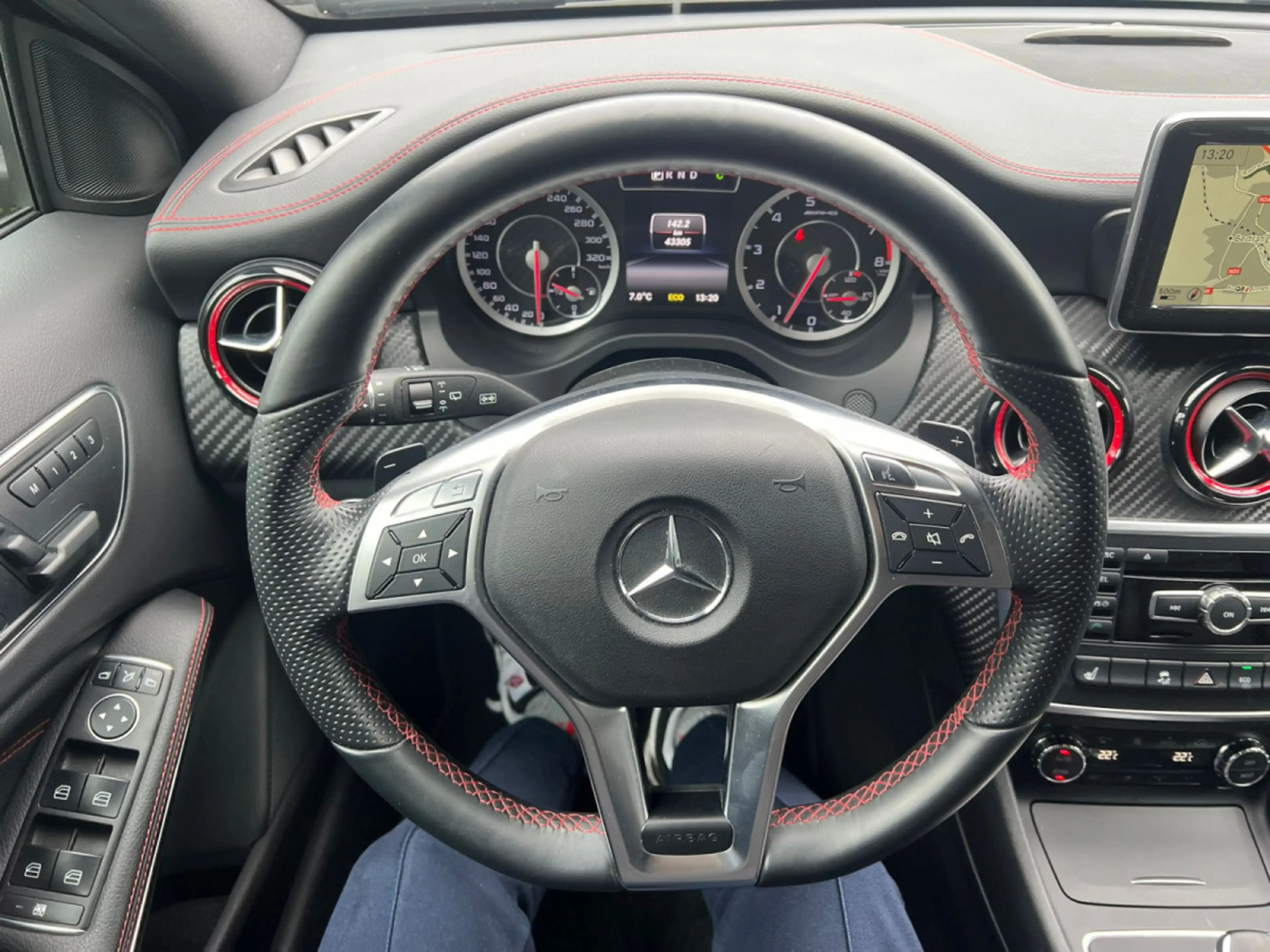 Mercedes-Benz A 45 AMG 4Matic AMG Speedshift 7G-DCT — photo 8