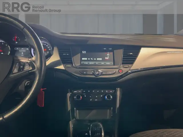 Opel Astra view 12