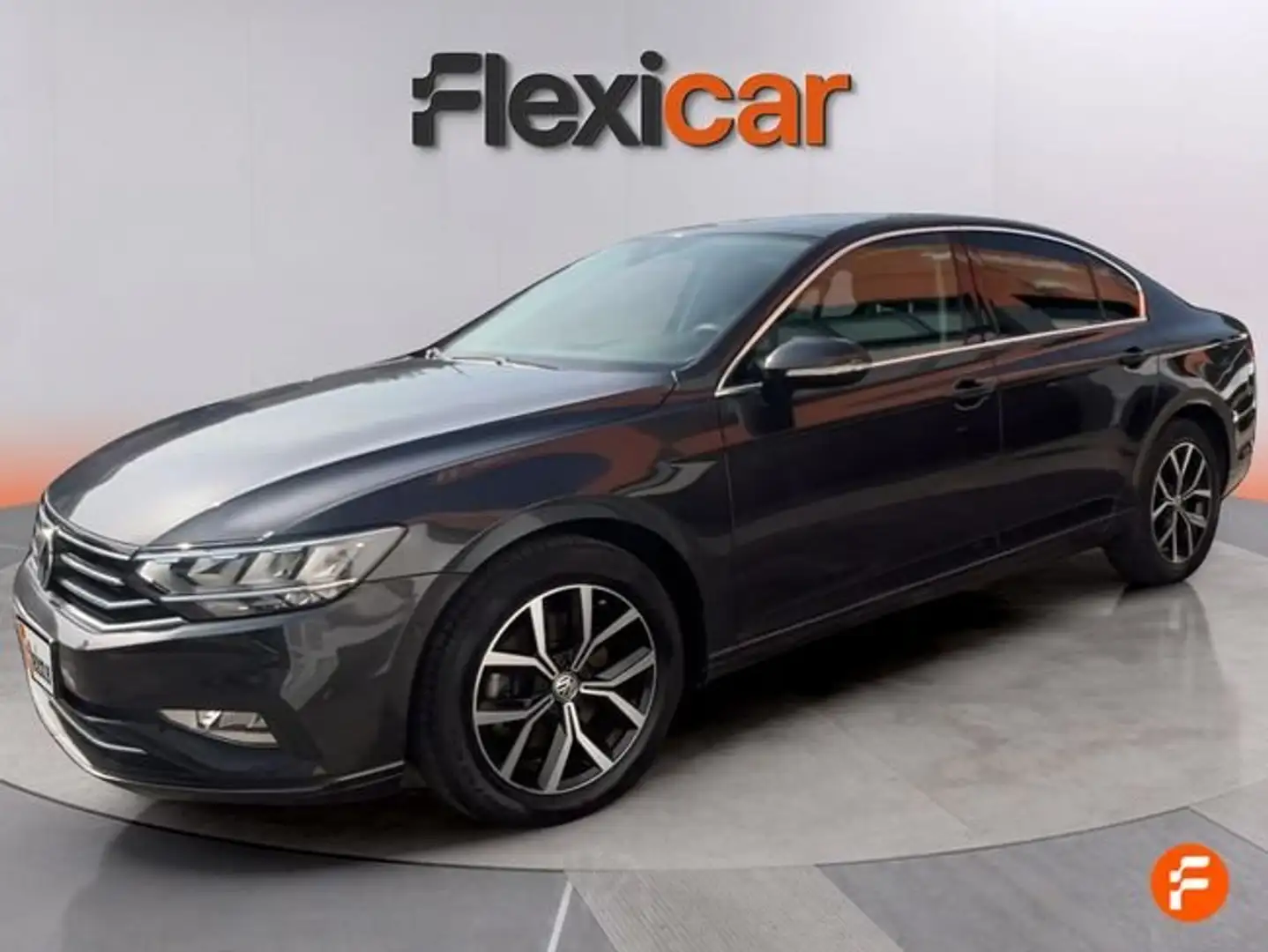 Volkswagen Passat Variant 1.6TDI Executive DSG7 Gris - 2