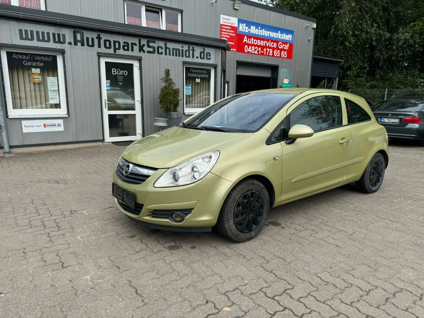 Opel Corsa D Edition KLIMA°MFLR°ALLWETTER°TÜV 01/27! Verde - 1