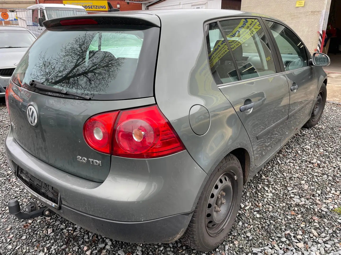 Volkswagen Golf Grau - 2