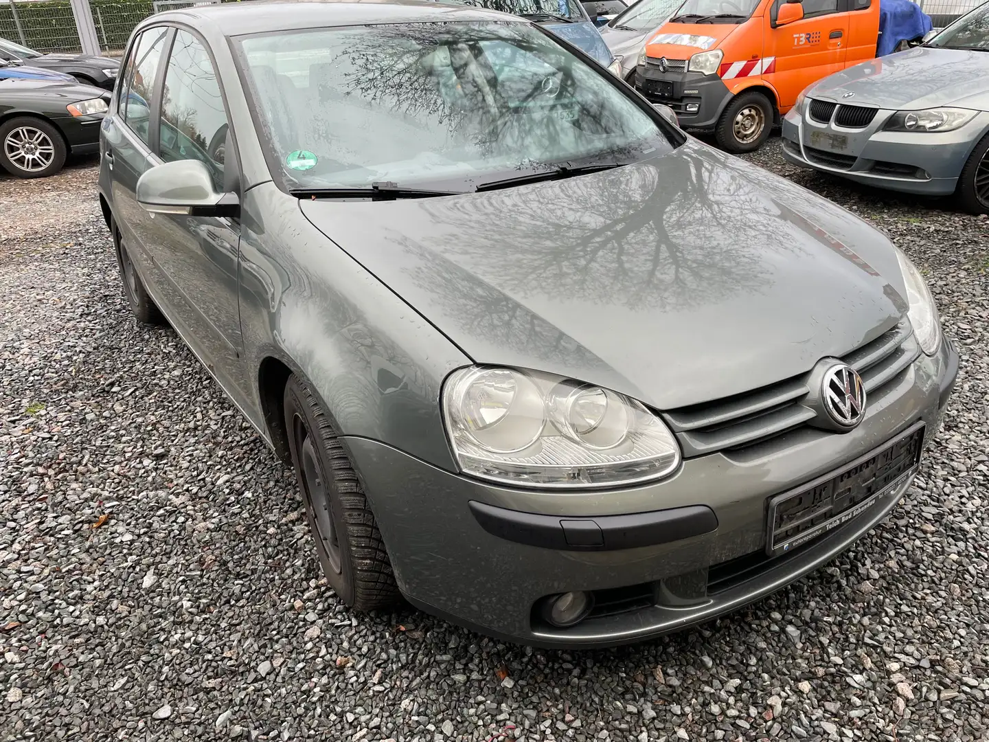 Volkswagen Golf Grau - 1